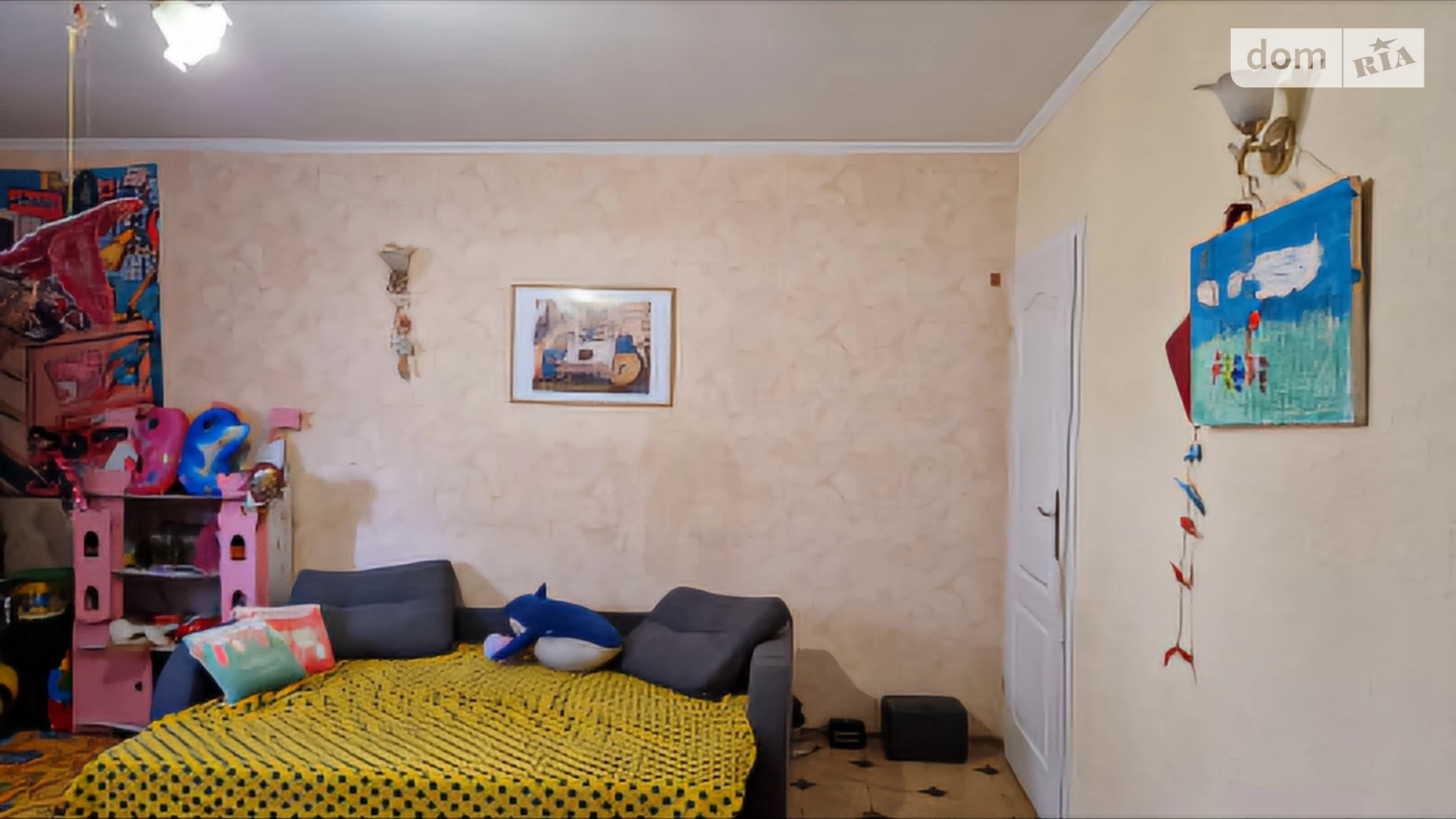 Продается 2-комнатная квартира 95 кв. м в Одессе, вул. Леонтовича