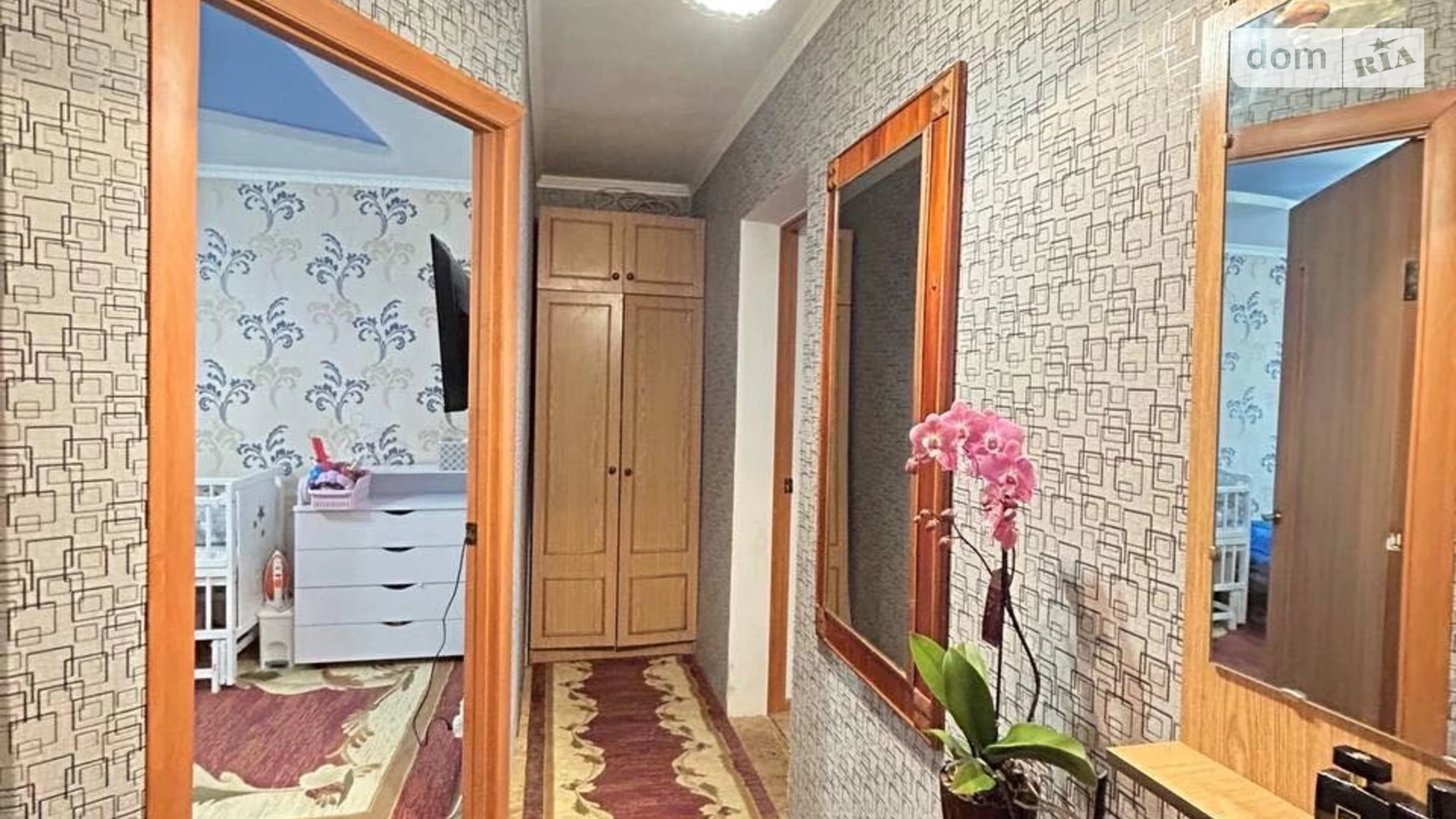 Продается 2-комнатная квартира 43 кв. м в Ровно, ул. Видинская, 36