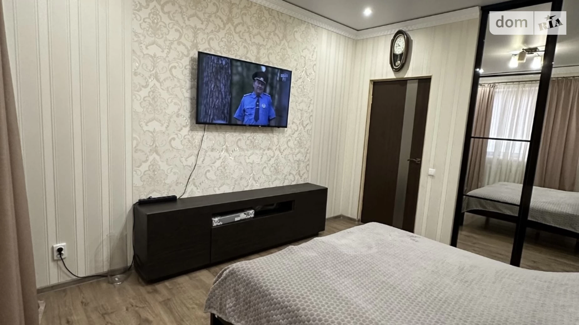 Продается 1-комнатная квартира 38 кв. м в Святопетровское, ул. Богдана Хмельницкого
