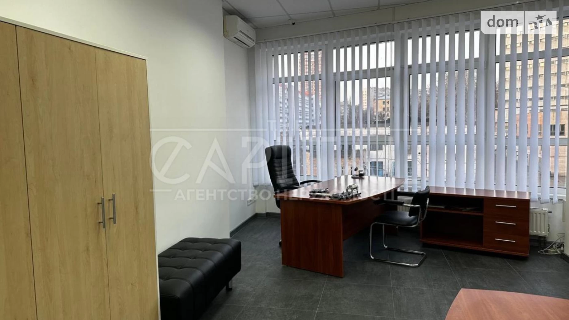 Сдается в аренду офис 42 кв. м в бизнес-центре, цена: 750 $ - фото 3