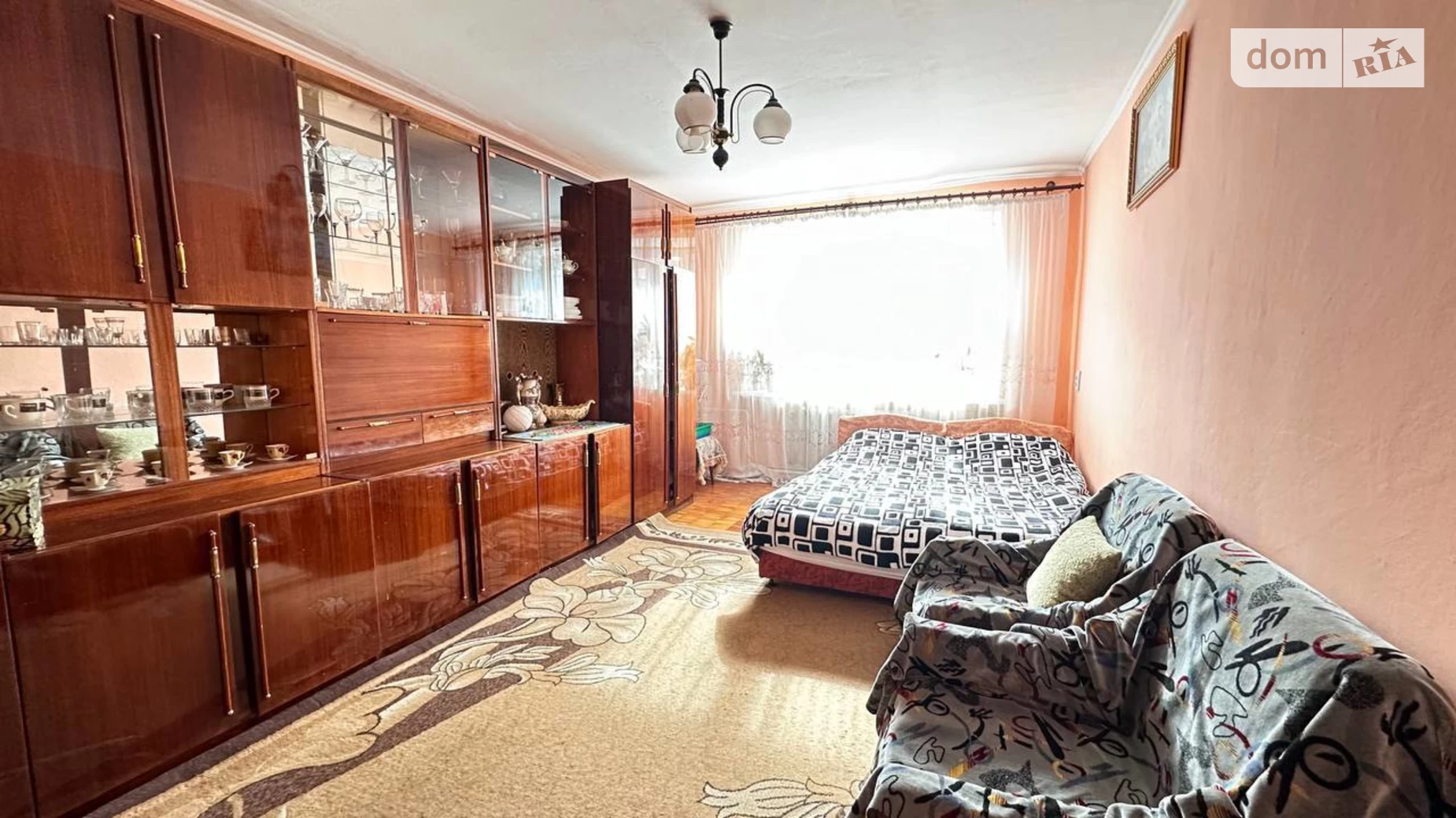 Продается 3-комнатная квартира 70 кв. м в Ивано-Франковске, ул. Довженко А.