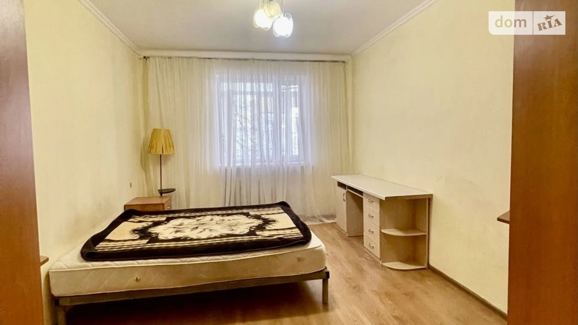 Продається 2-кімнатна квартира 64.4 кв. м у Одесі, просп. Свободи