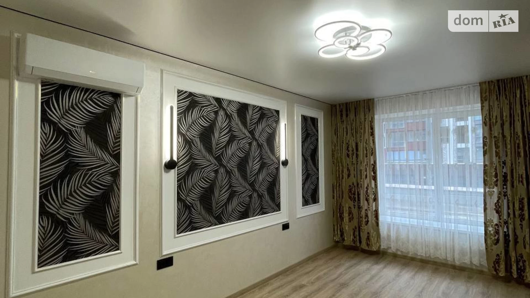 Продается 1-комнатная квартира 43.5 кв. м в Ивано-Франковске, ул. Княгинин - фото 2