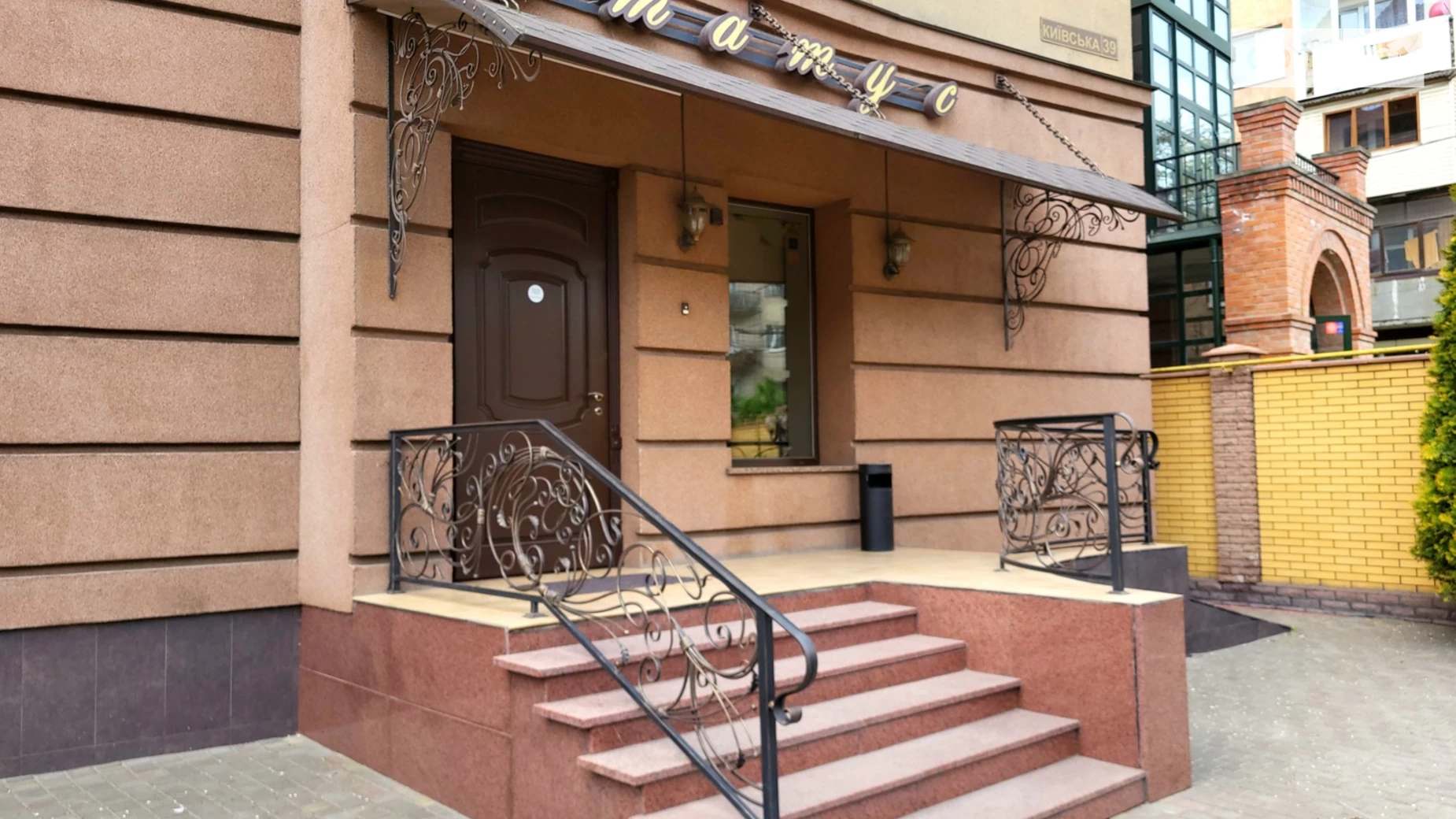 Продается помещения свободного назначения 940 кв. м в 4-этажном здании, цена: 1800000 $ - фото 5