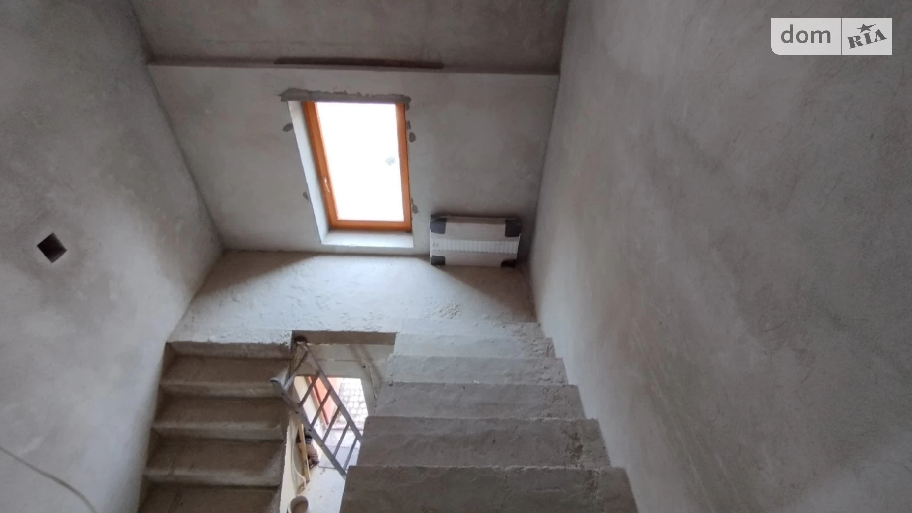 Продается дом на 2 этажа 270 кв. м с беседкой, цена: 180000 $ - фото 3