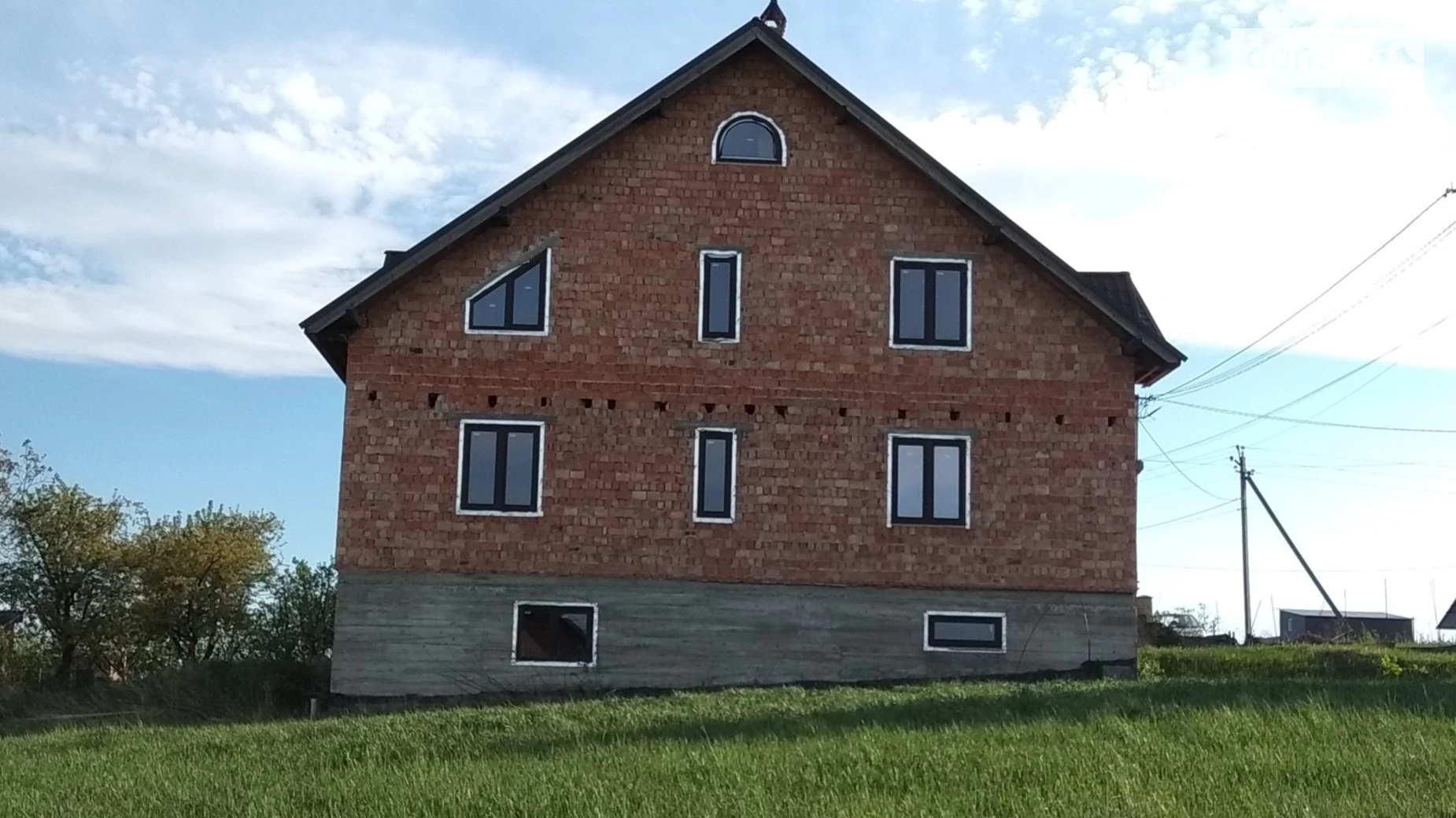 Продается дом на 3 этажа 300 кв. м с участком, цена: 149000 $ - фото 2