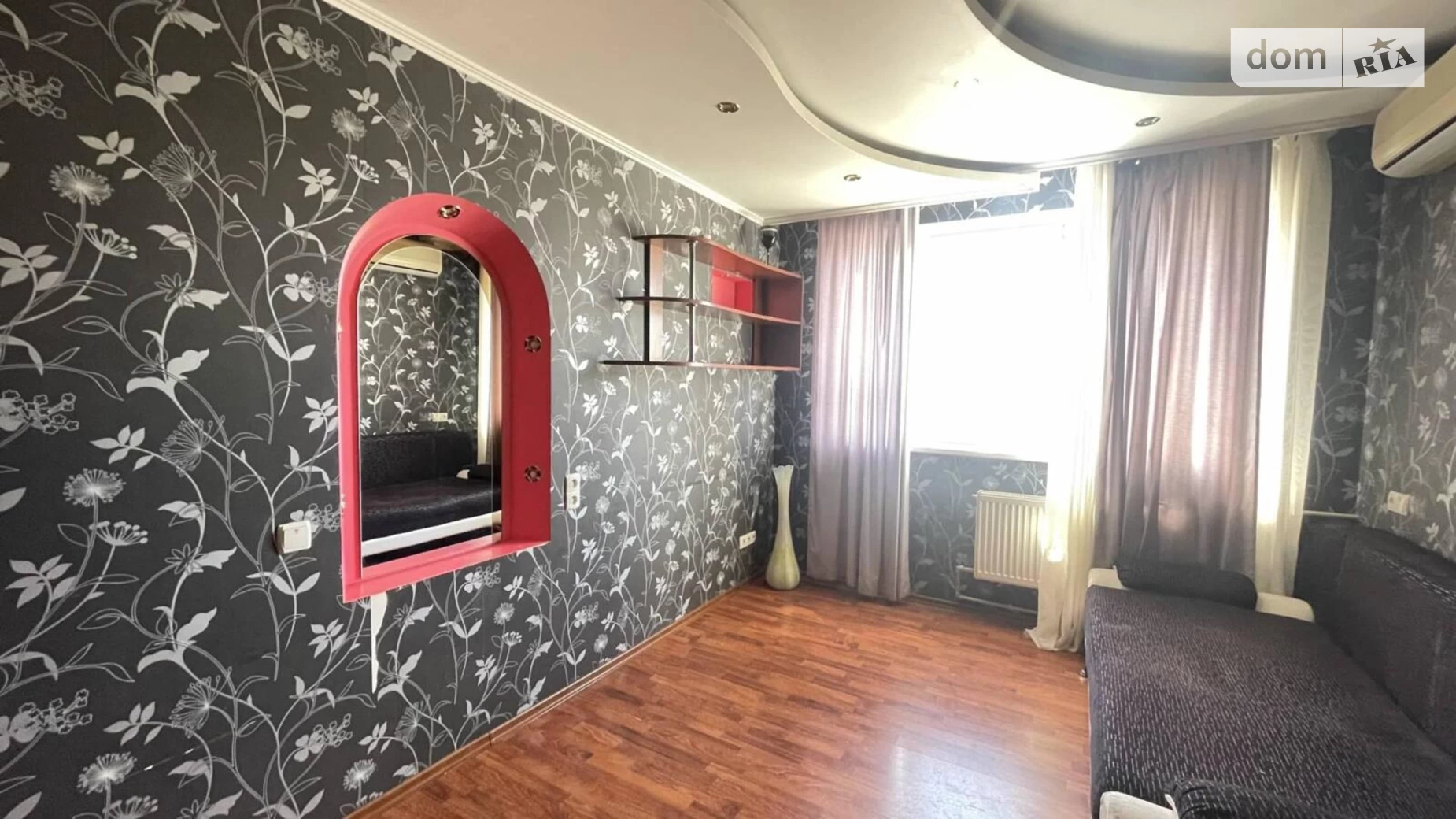 Продается 2-комнатная квартира 40.4 кв. м в Одессе, ул. Кирпичная