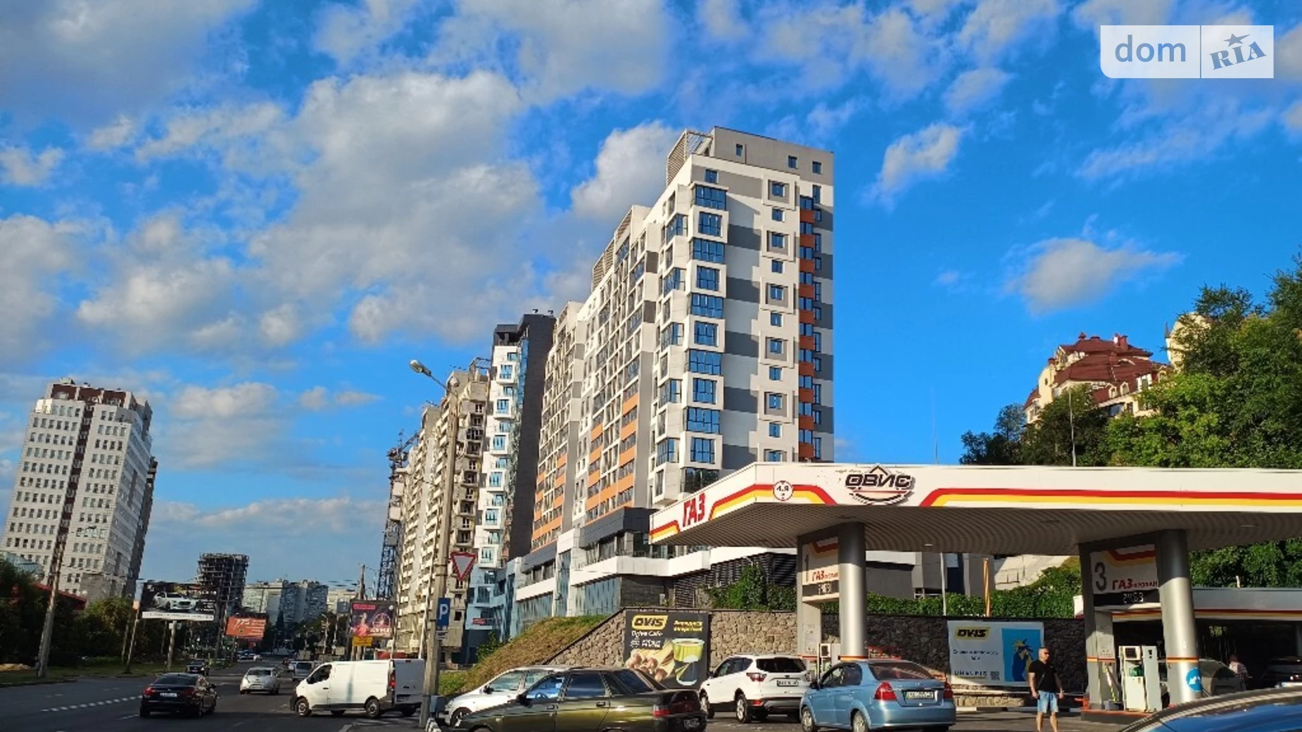 Продается 1-комнатная квартира 51 кв. м в Харькове, ул. Клочковская, 98А