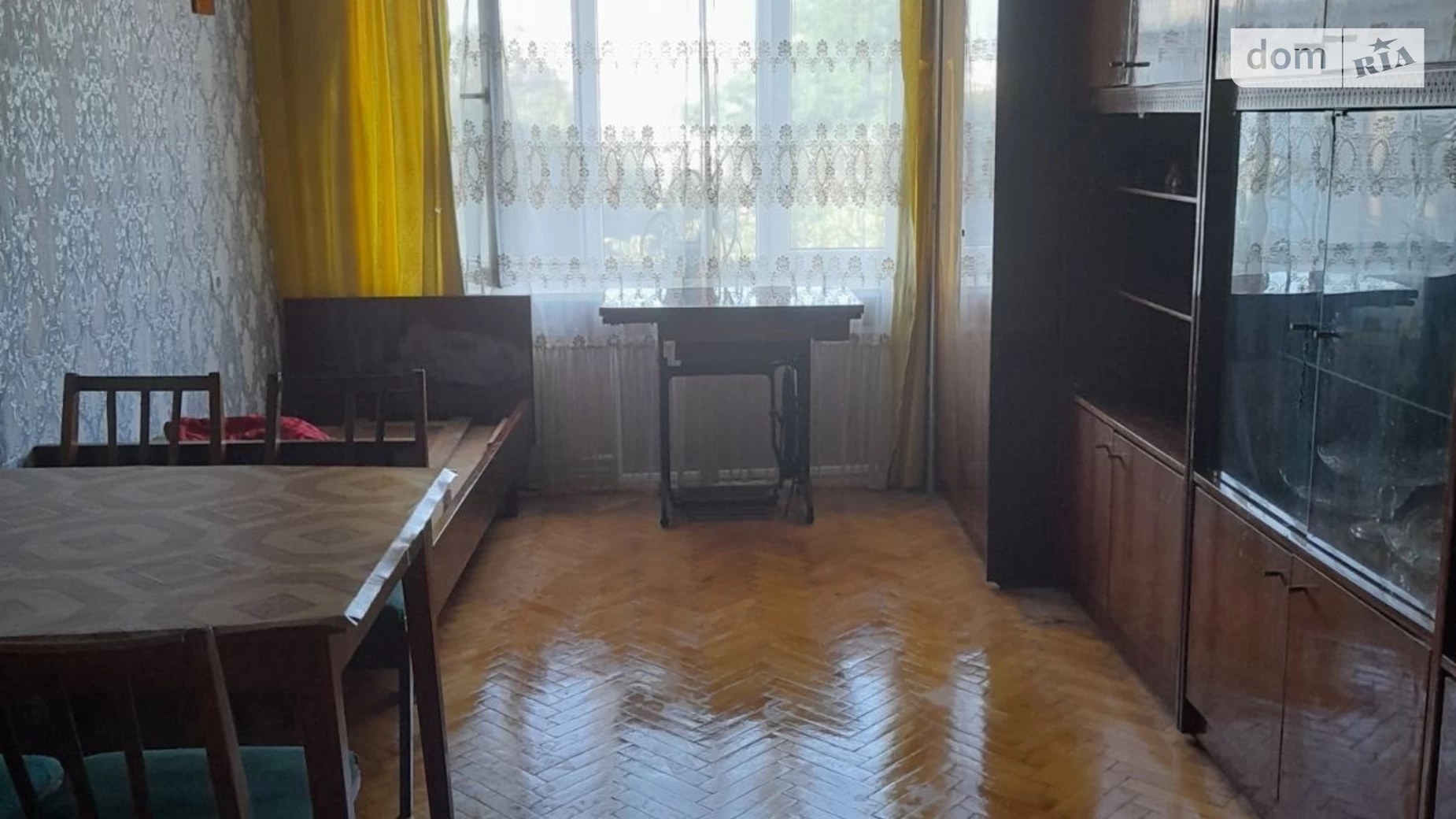Продается 3-комнатная квартира 73 кв. м в Ивано-Франковске, ул. Вячеслава Черновола, 104