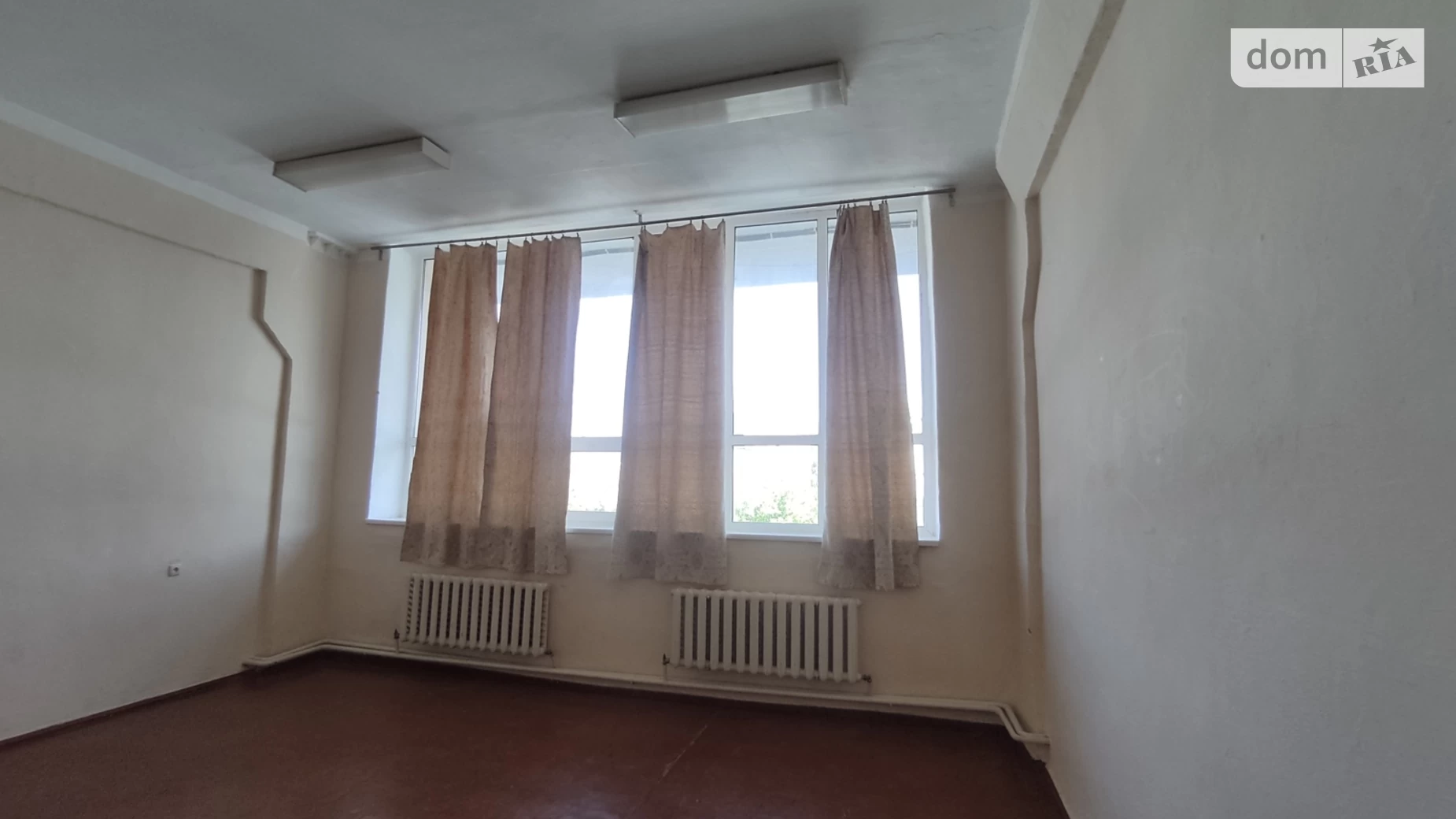 Сдается в аренду офис 32.7 кв. м в бизнес-центре, цена: 6000 грн - фото 4