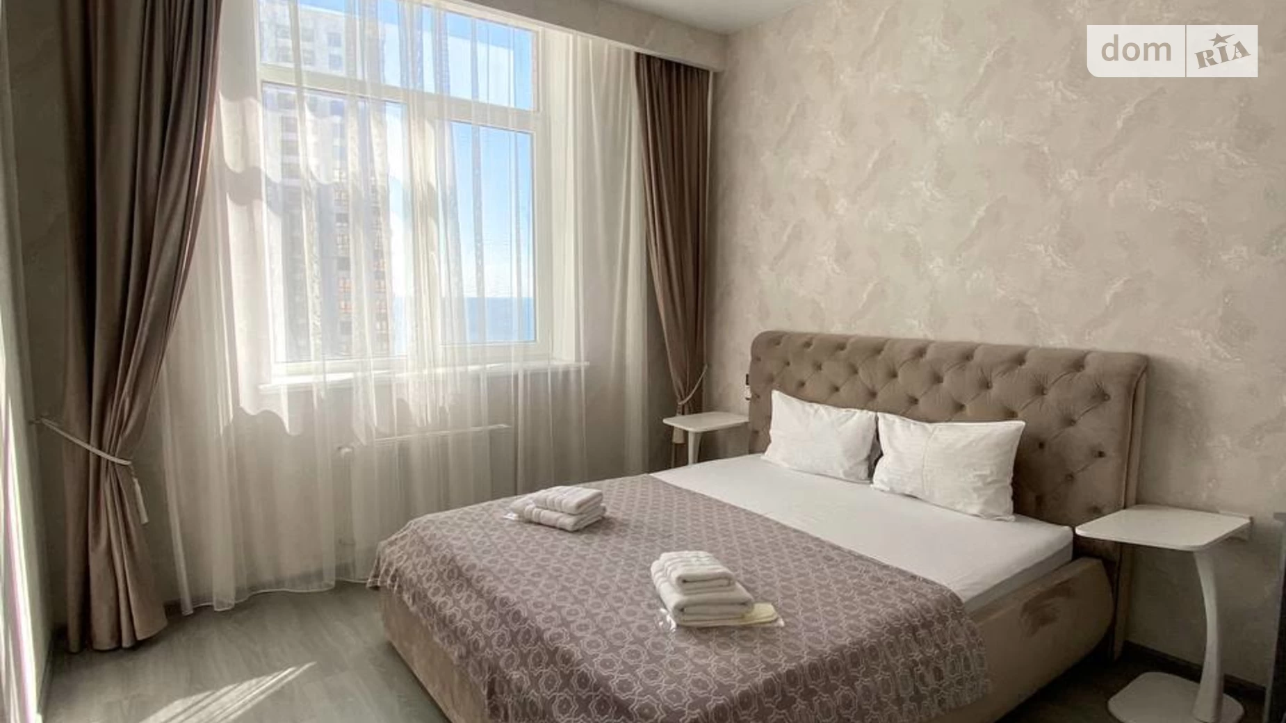Продается 2-комнатная квартира 55 кв. м в Одессе, плато Гагаринское, 9