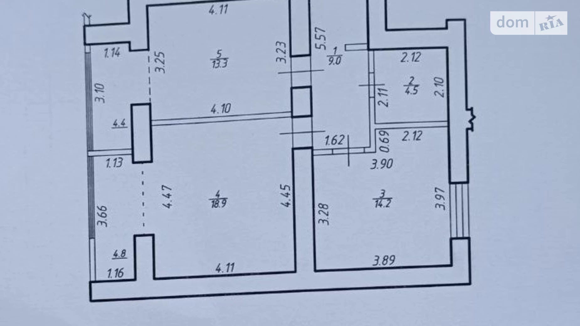 Продается 2-комнатная квартира 69.1 кв. м в Ивано-Франковске, ул. Химиков, 43