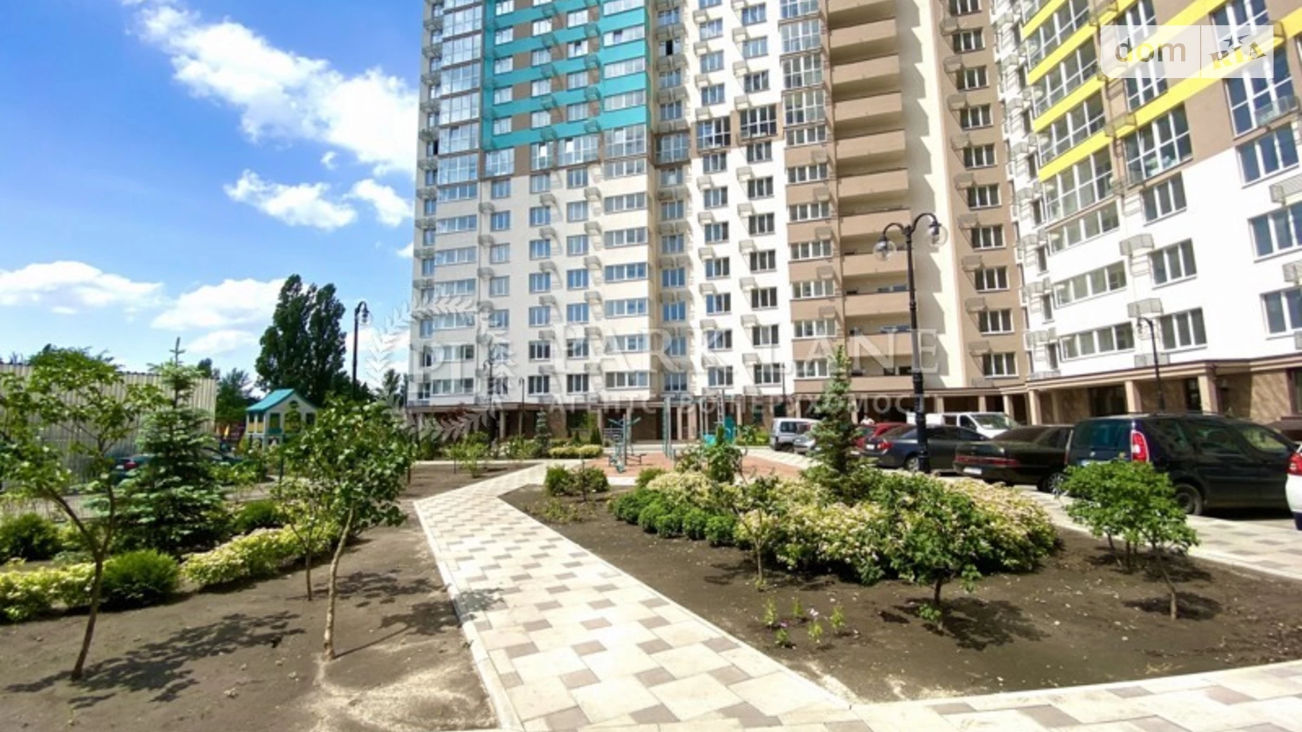 Продается 1-комнатная квартира 47 кв. м в Киеве, ул. Академика Заболотного, 15Г