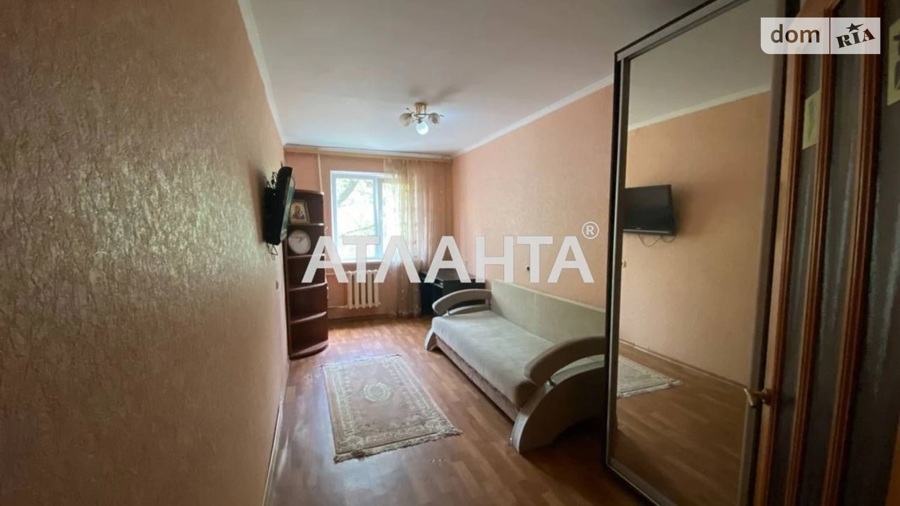 Продается 3-комнатная квартира 57.9 кв. м в Одессе, ул. Героев Крут