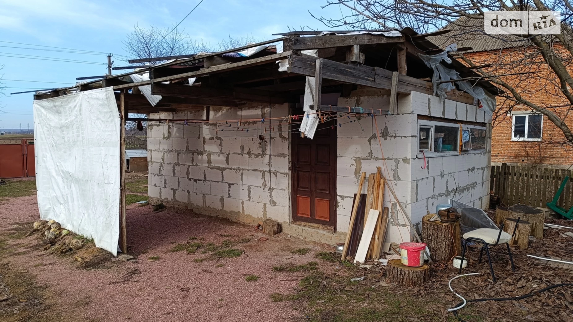 Продається одноповерховий будинок 70 кв. м з бесідкою, вул. Кизилівська, 16