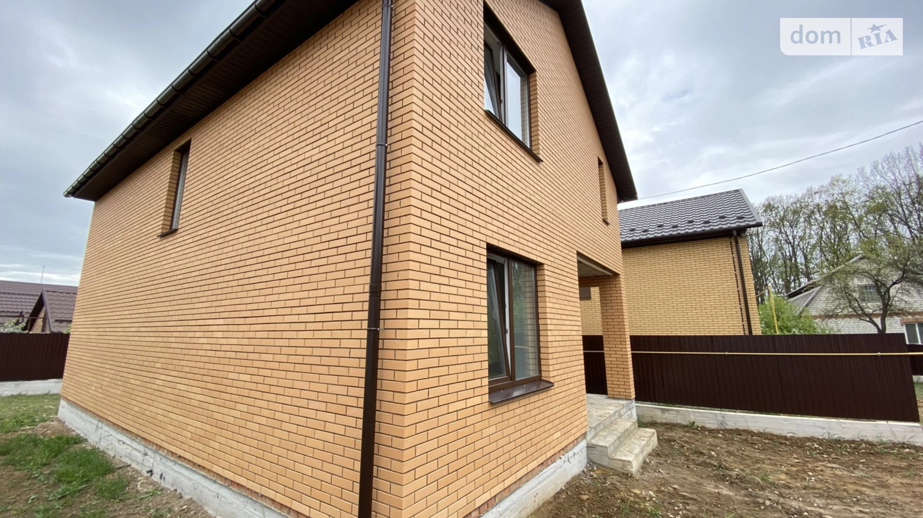 Продается дом на 2 этажа 125 кв. м с гаражом, цена: 88000 $ - фото 4