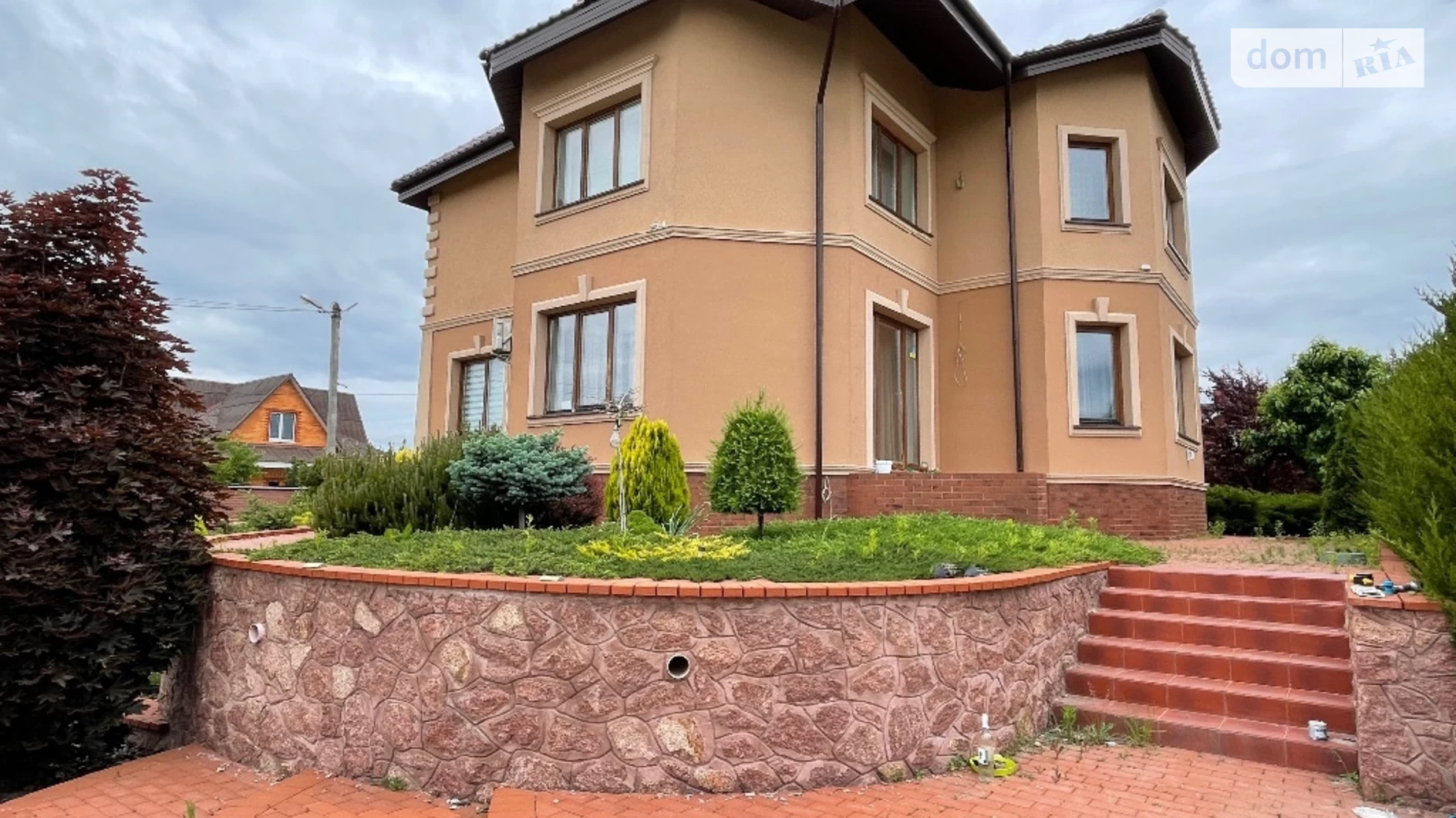 Продается дом на 2 этажа 320 кв. м с верандой, цена: 400000 $ - фото 3