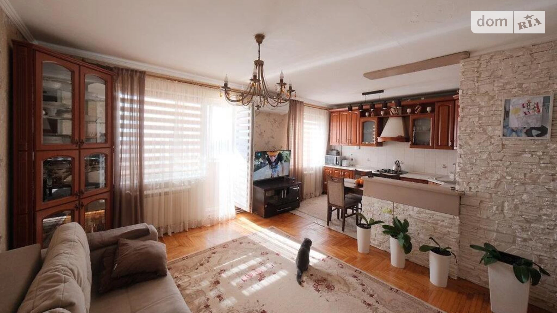 Продается 3-комнатная квартира 70 кв. м в Ужгороде, ул. Черновола, 31 - фото 3