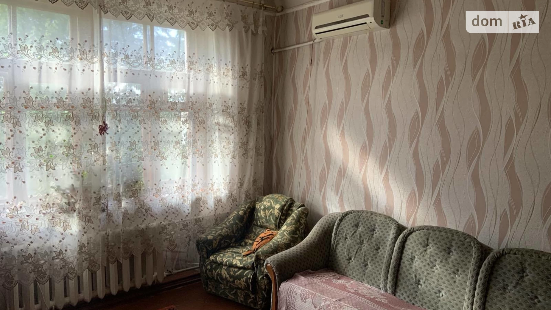 Продается 2-комнатная квартира 132 кв. м в Славянске