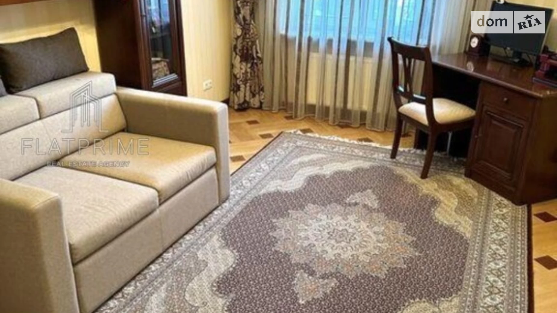 Продается 4-комнатная квартира 142 кв. м в Киеве, ул. Осенняя, 33