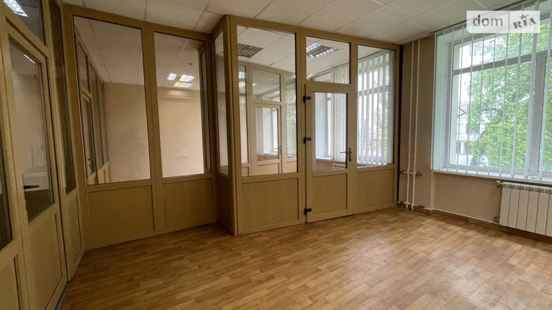 Сдается в аренду офис 61.6 кв. м в бизнес-центре, цена: 28400 грн - фото 2