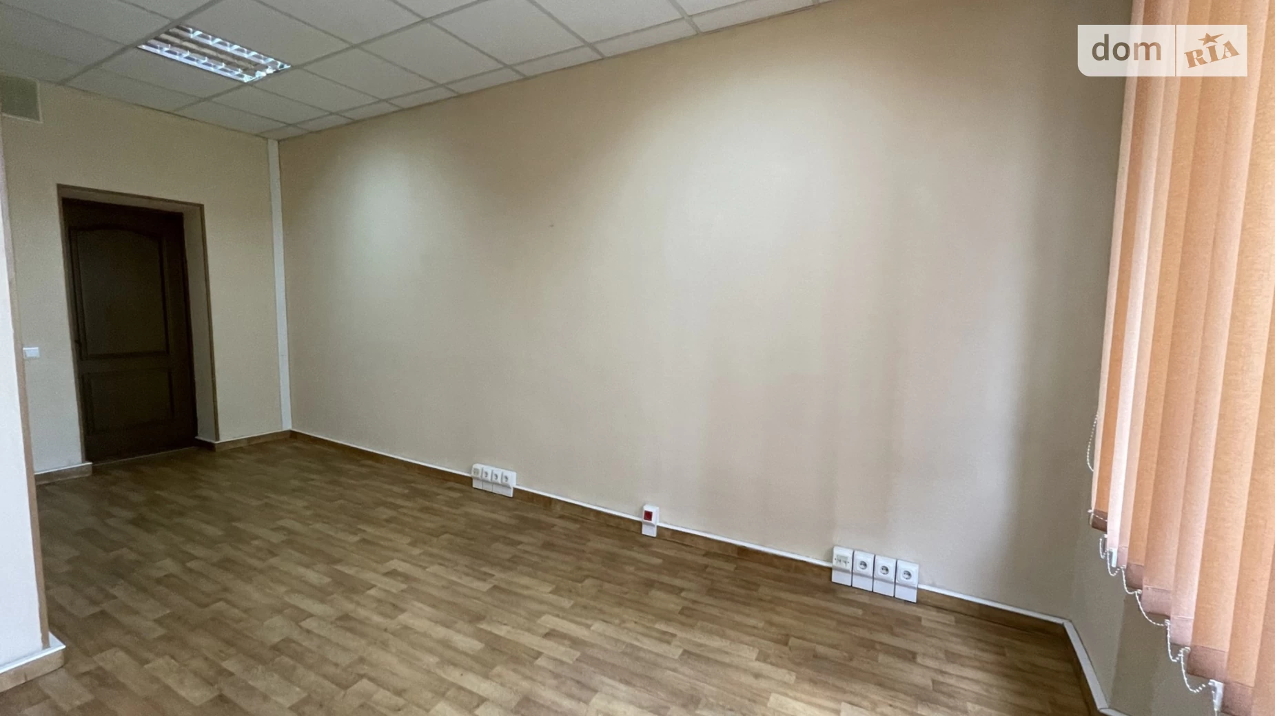 Здається в оренду офіс 31.8 кв. м в бізнес-центрі, цена: 15410 грн - фото 3