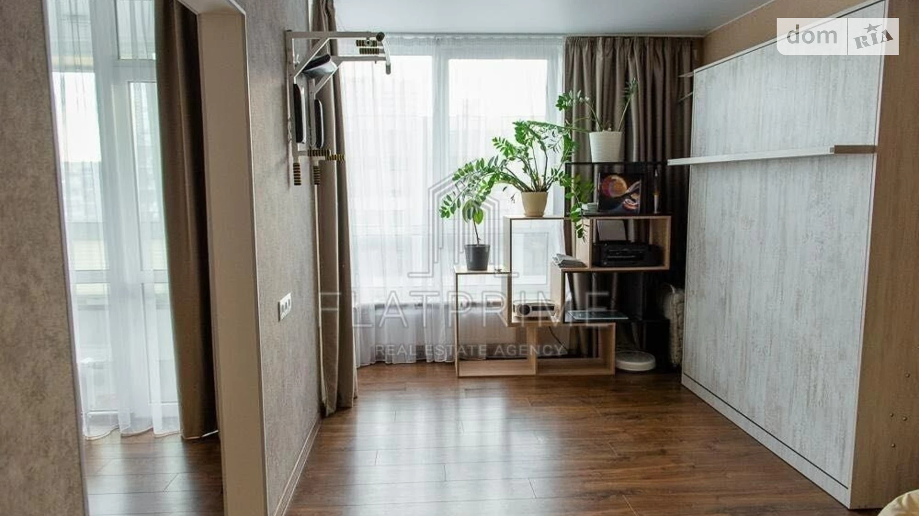 Продается 1-комнатная квартира 48 кв. м в Киеве, ул. Александра Олеся, 5В