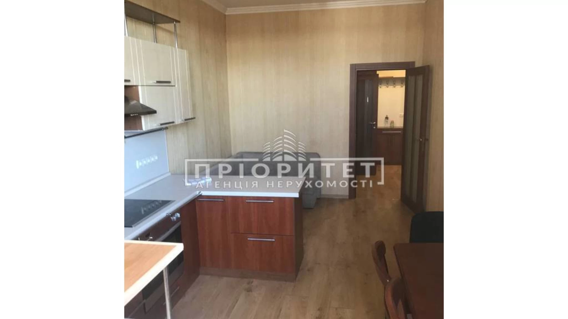 Продается 1-комнатная квартира 56.1 кв. м в Одессе, ул. Пишоновская