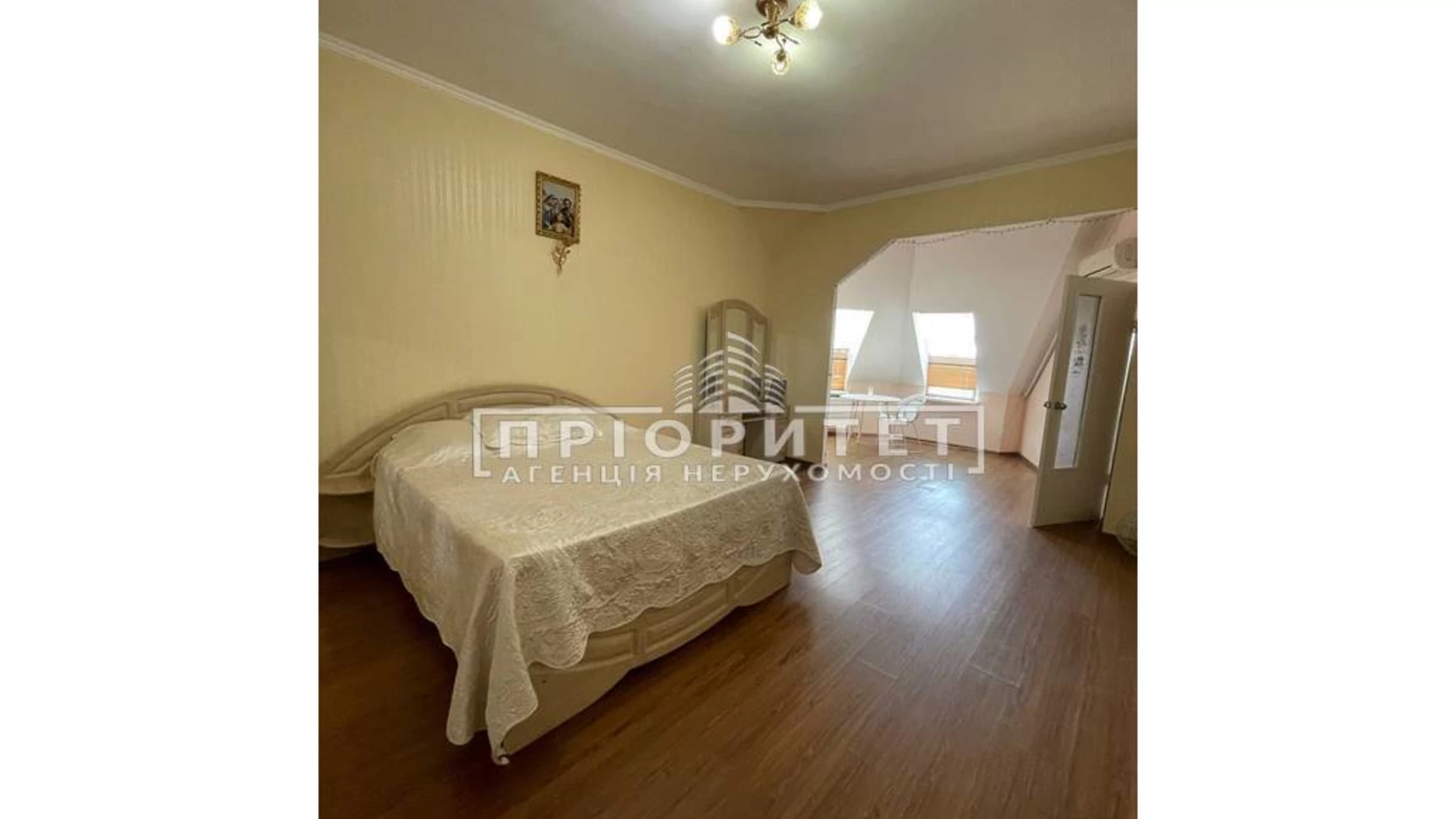 Продается 1-комнатная квартира 80 кв. м в Одессе, ул. Среднефонтанская