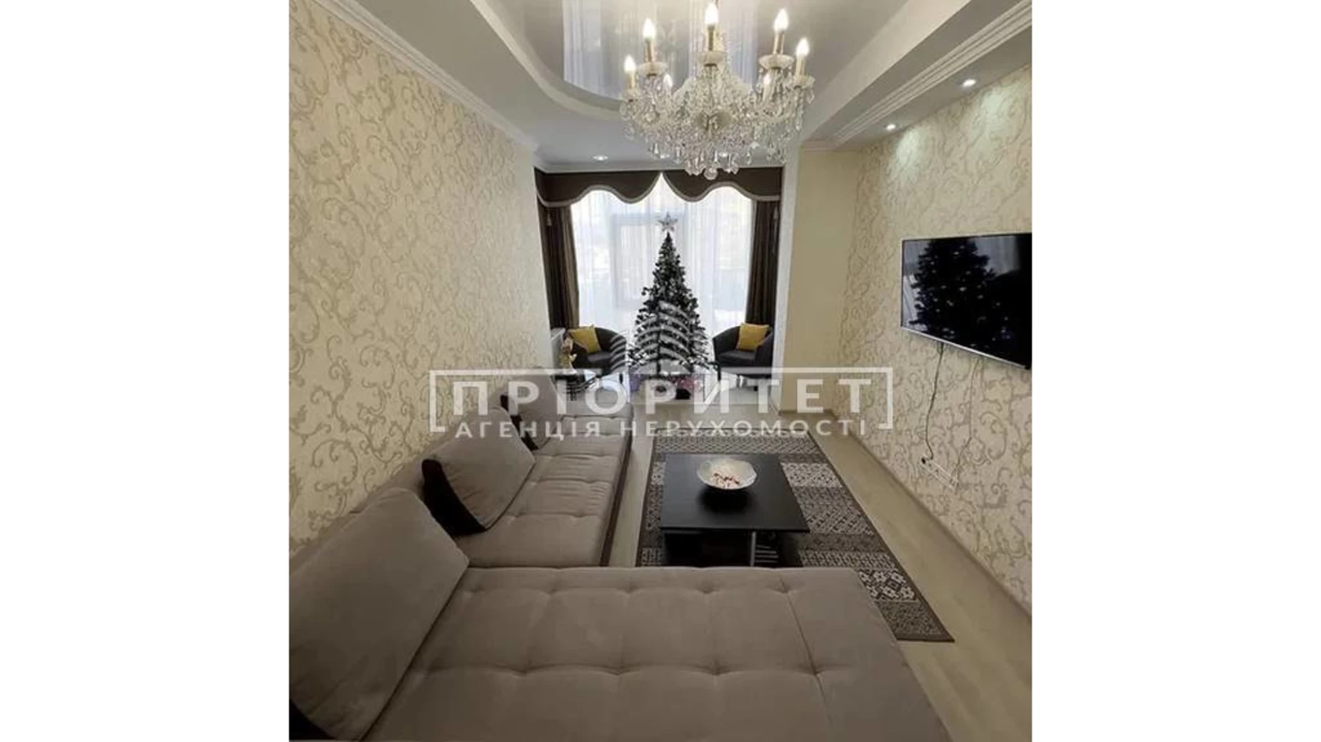 Продається 3-кімнатна квартира 88.3 кв. м у Одесі, вул. Маршала Малиновського