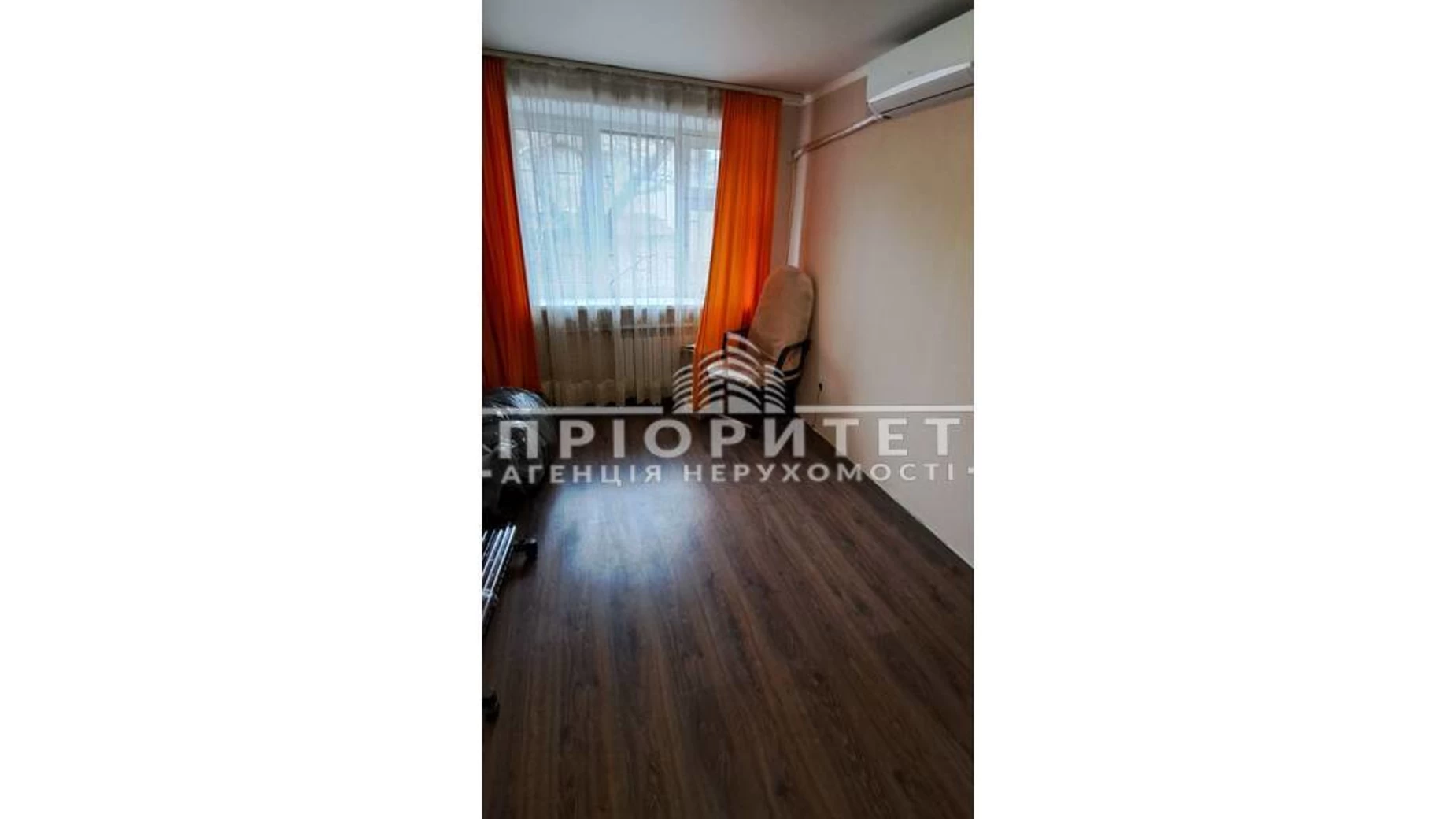 Продается 2-комнатная квартира 42 кв. м в Одессе, ул. Пастера