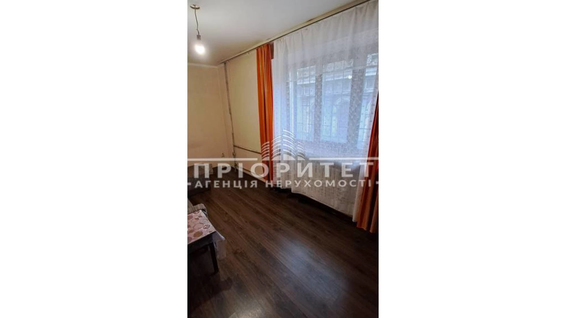 Продается 2-комнатная квартира 42 кв. м в Одессе, ул. Пастера