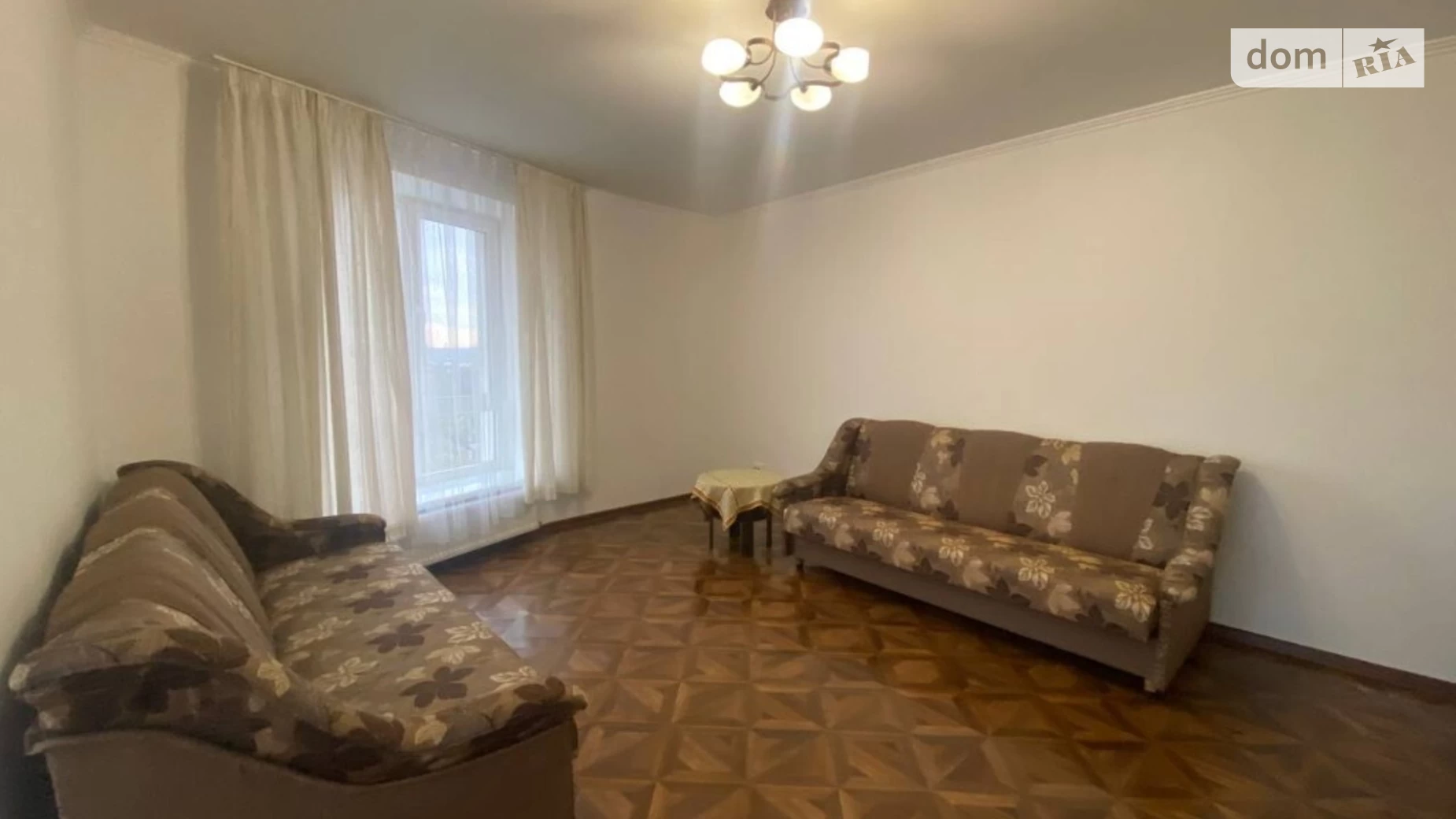Продается 2-комнатная квартира 67.3 кв. м в Ивано-Франковске, ул. Гетьмана Ивана Мазепы, 168