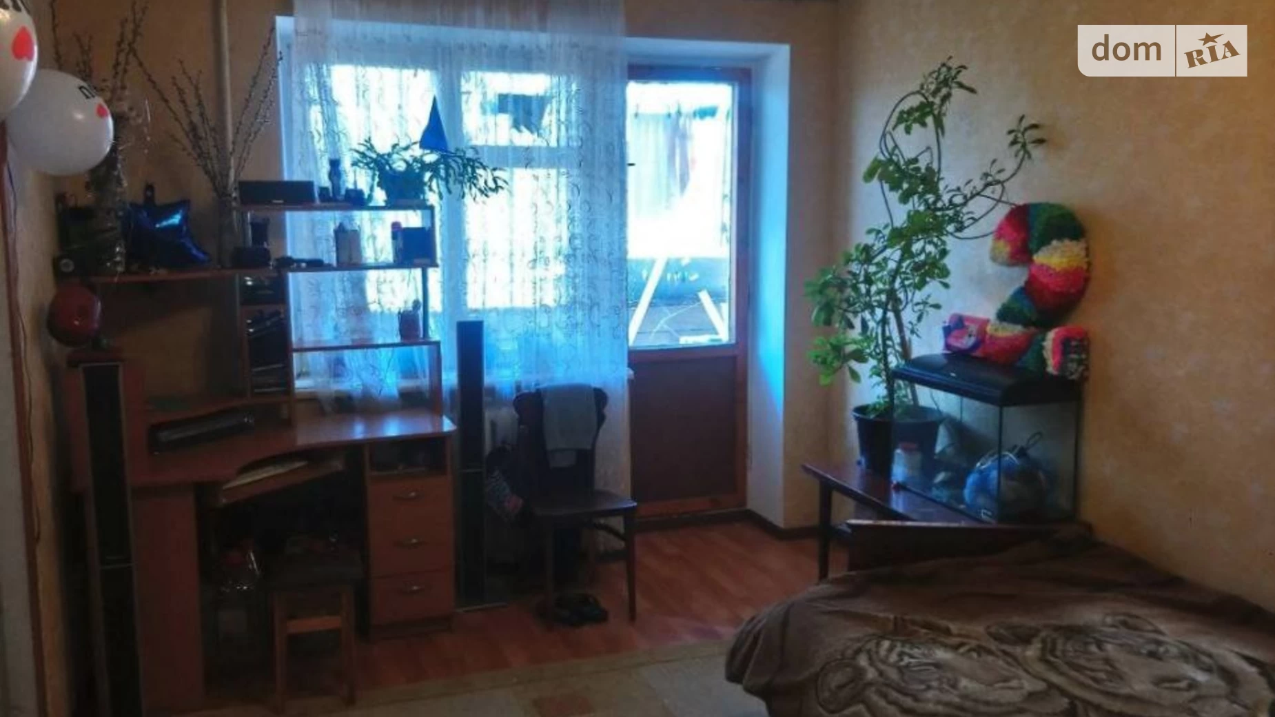 Продається 4-кімнатна квартира 62.8 кв. м у Миколаєві