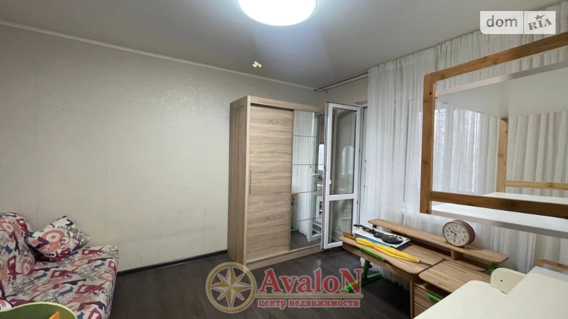 Продается 1-комнатная квартира 31 кв. м в Одессе, ул. Владимира Высоцкого