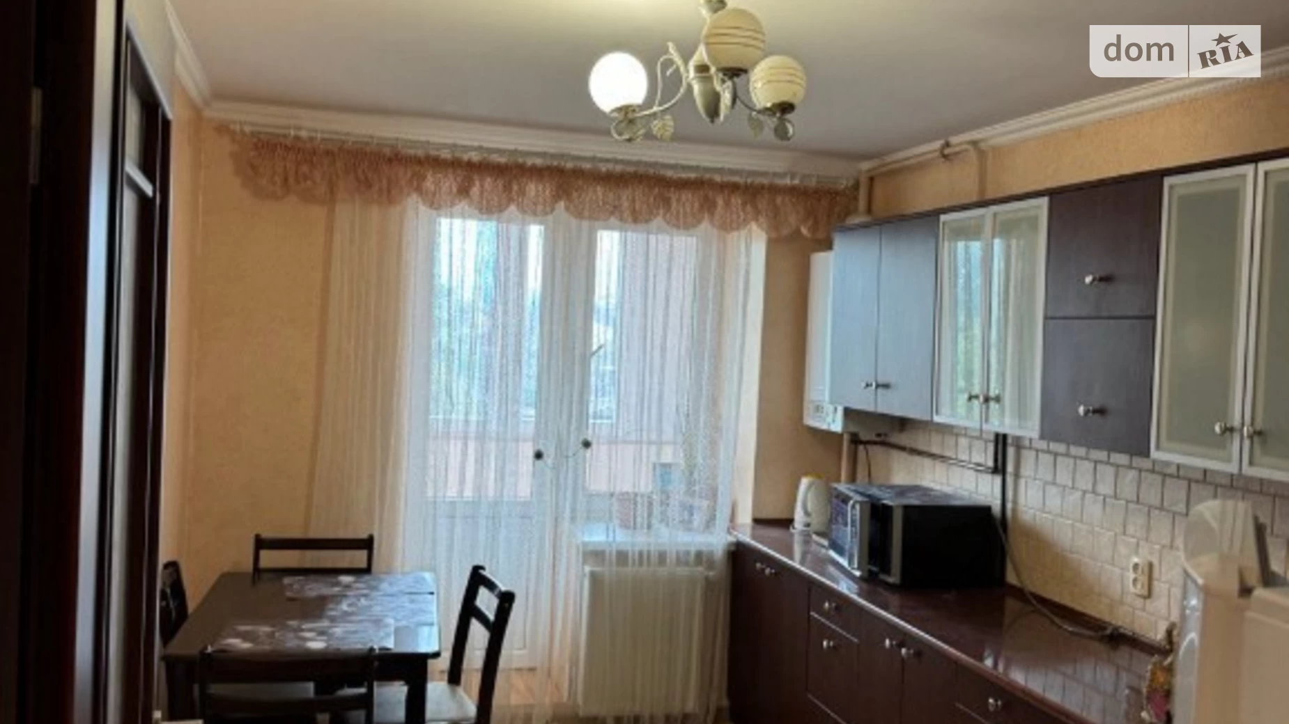 2-комнатная квартира 67 кв. м в Тернополе, ул. Полевого Омельяна