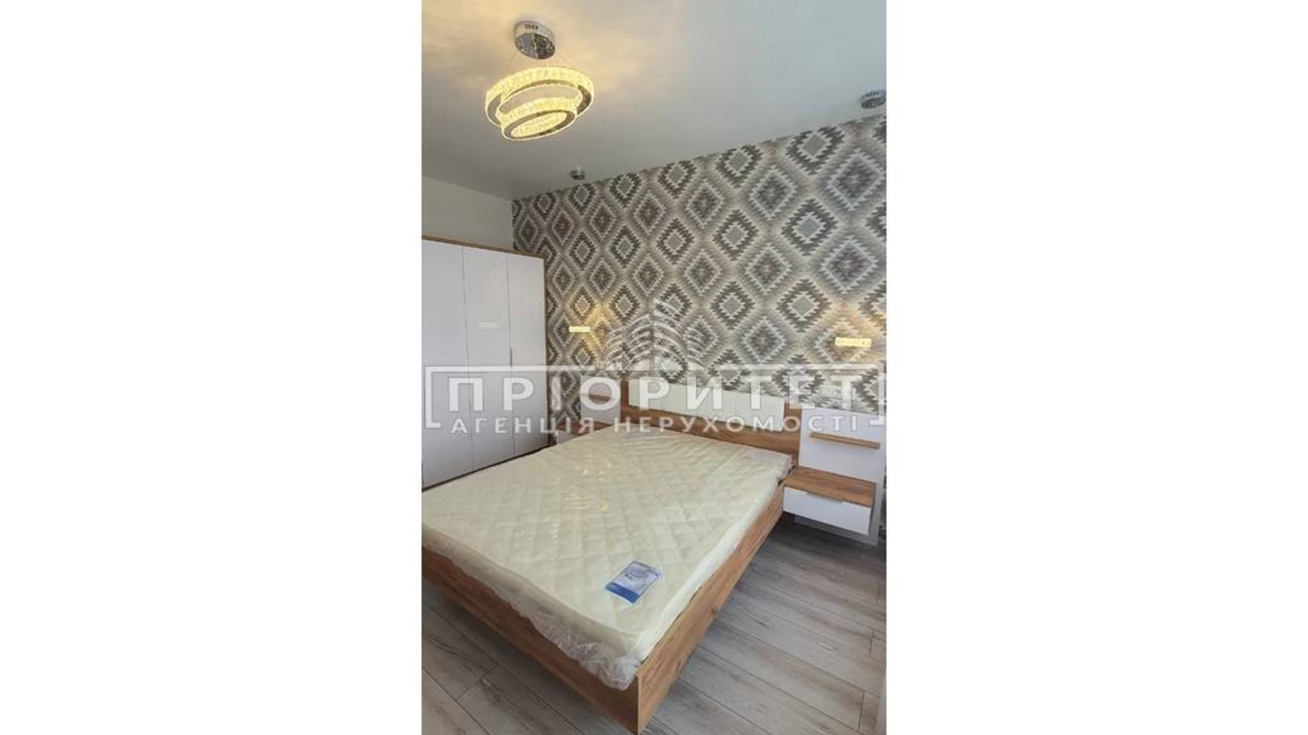 Продается 1-комнатная квартира 43 кв. м в Одессе, ул. Толбухина