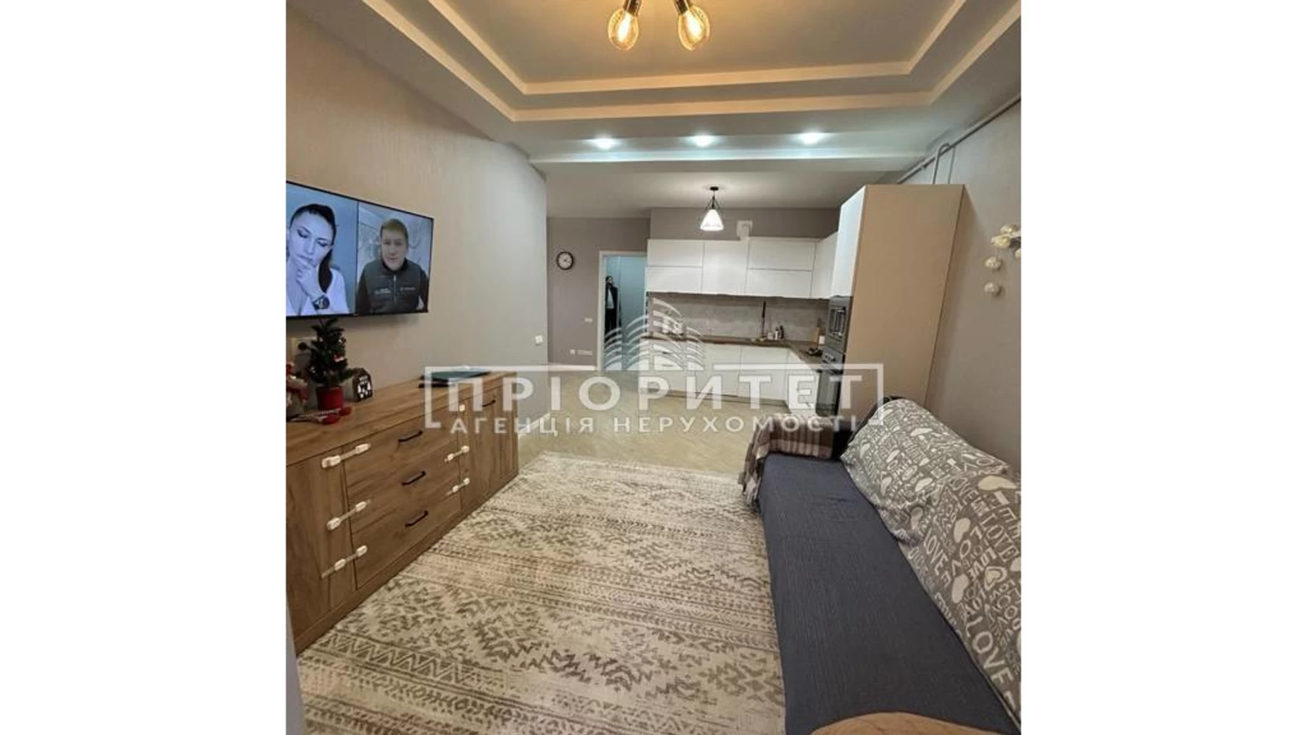 Продается 2-комнатная квартира 61.7 кв. м в Одессе, ул. Зоопарковая