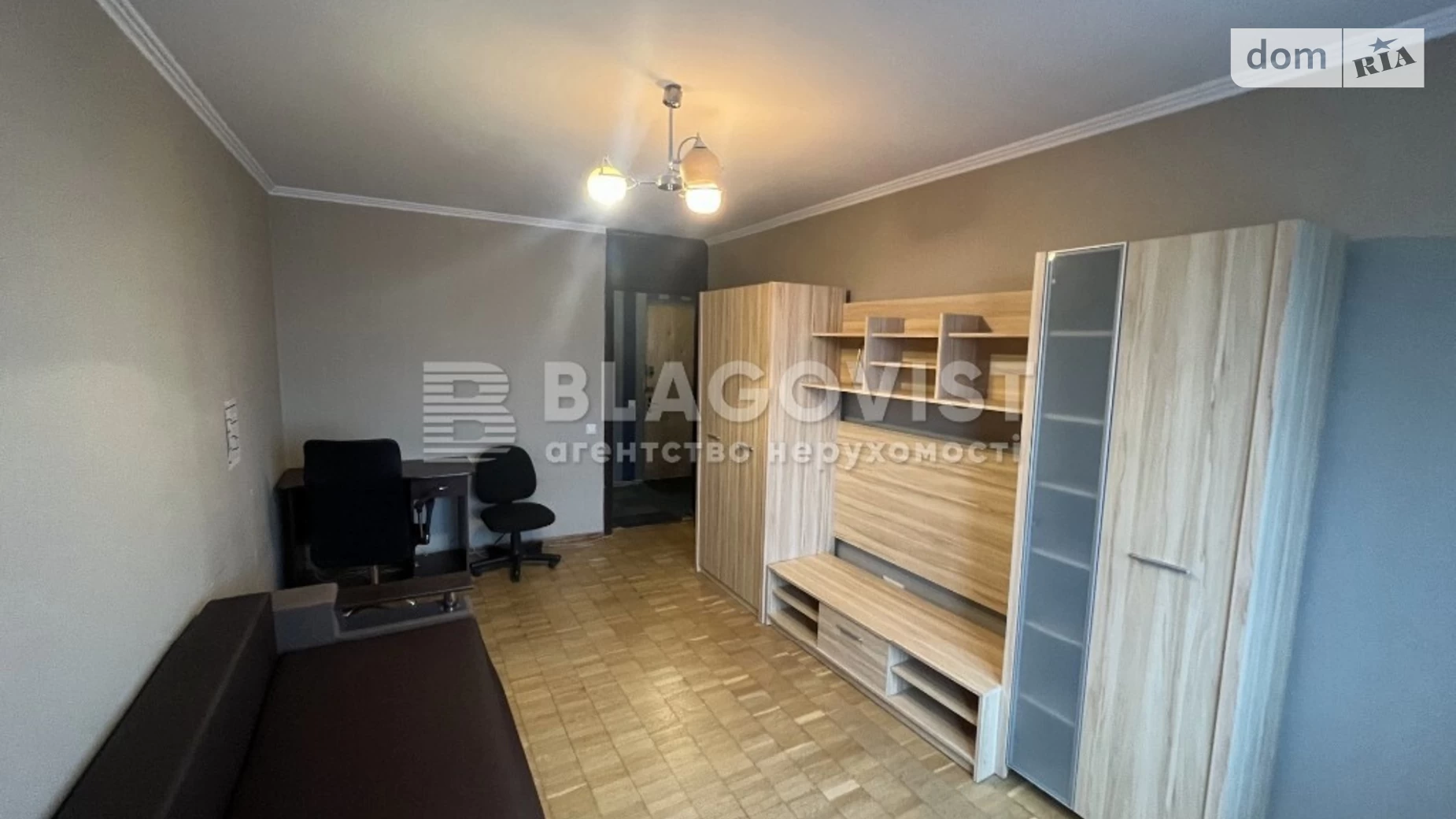 Продается 1-комнатная квартира 35 кв. м в Киеве, ул. Зодчих, 44