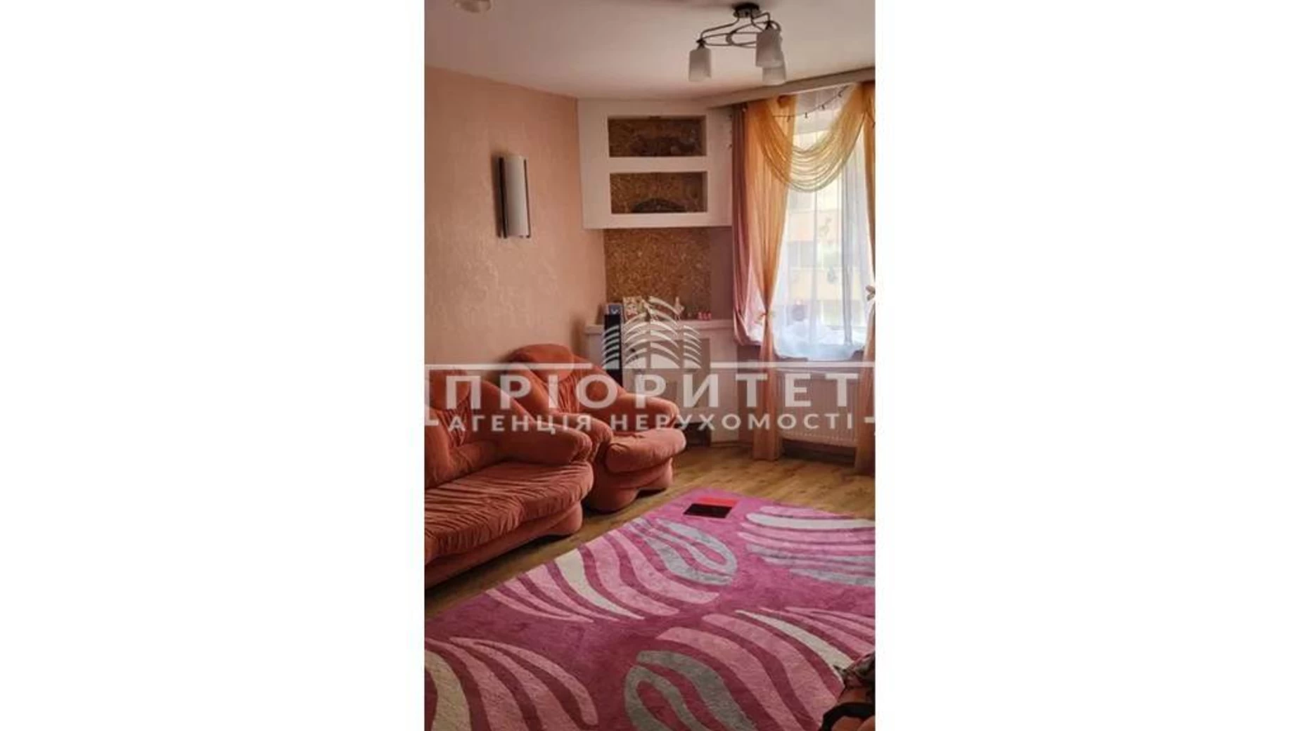 Продається 1-кімнатна квартира 55.3 кв. м у Одесі, вул. Старицького
