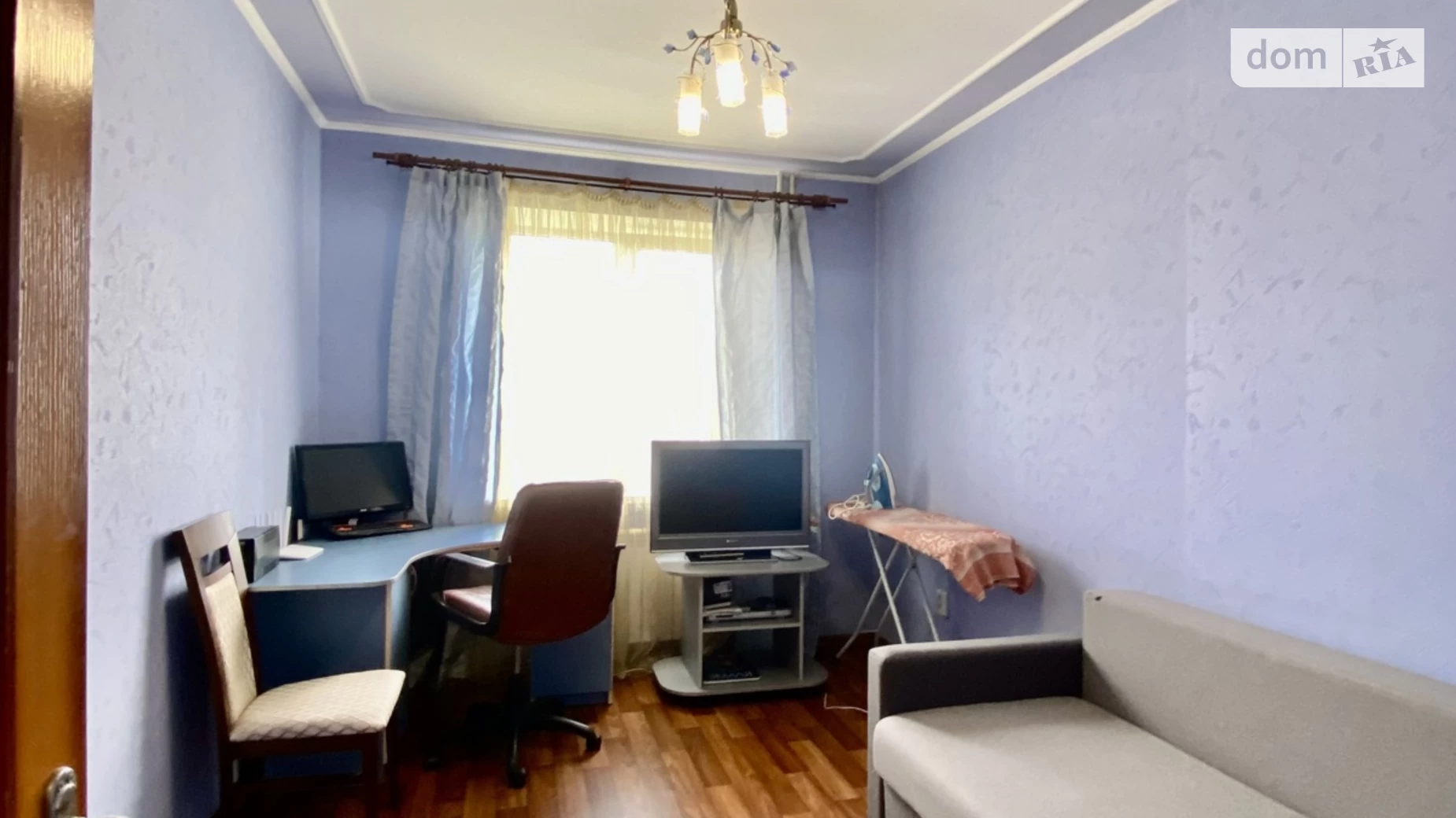 Продается 2-комнатная квартира 49 кв. м в Сумах, ул. Колпака