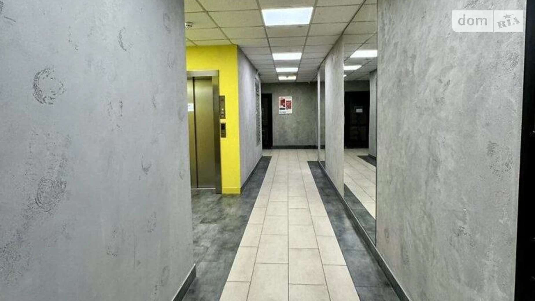 Продається 2-кімнатна квартира 127 кв. м у Львові, просп. Шевченка, 60 корпус 7