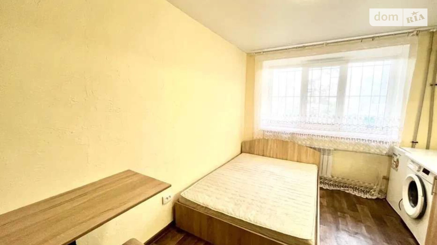 Продается 4-комнатная квартира 65 кв. м в Одессе, ул. Красная