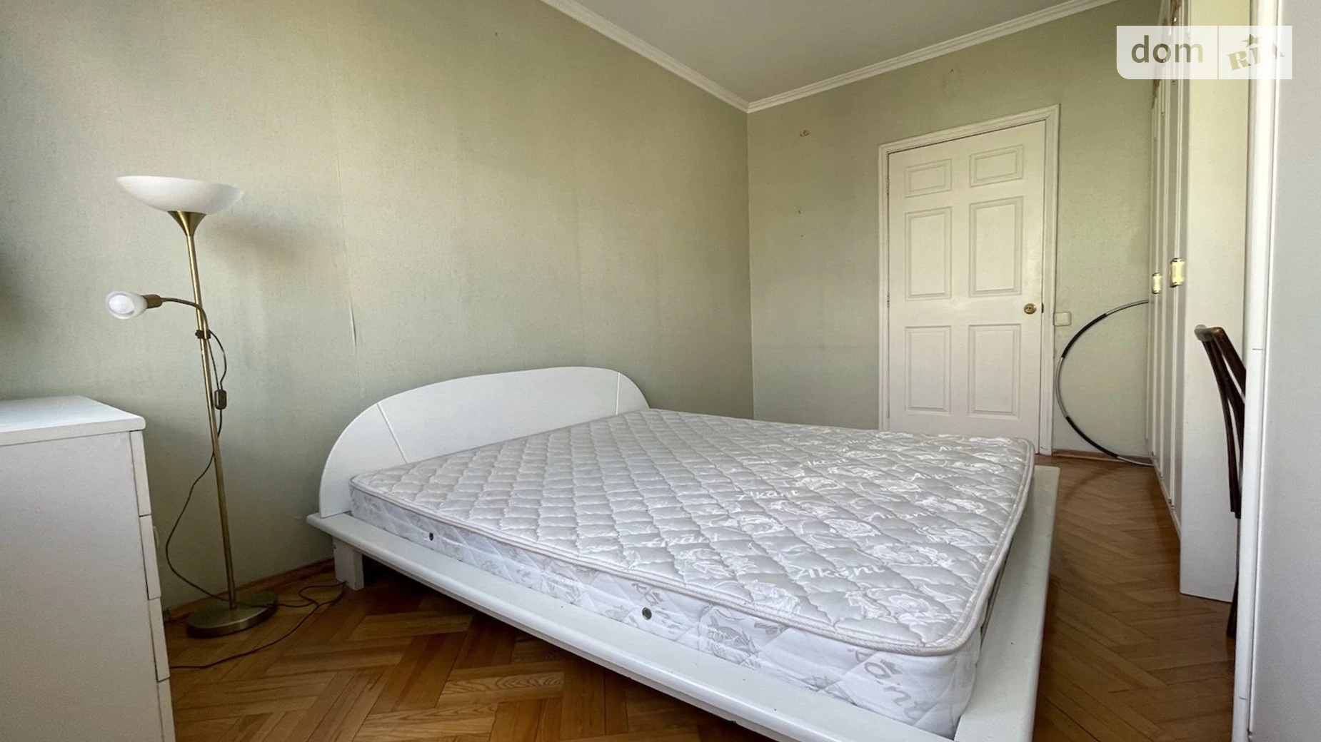Продается 3-комнатная квартира 71 кв. м в Киеве, ул. Гната Юры, 14
