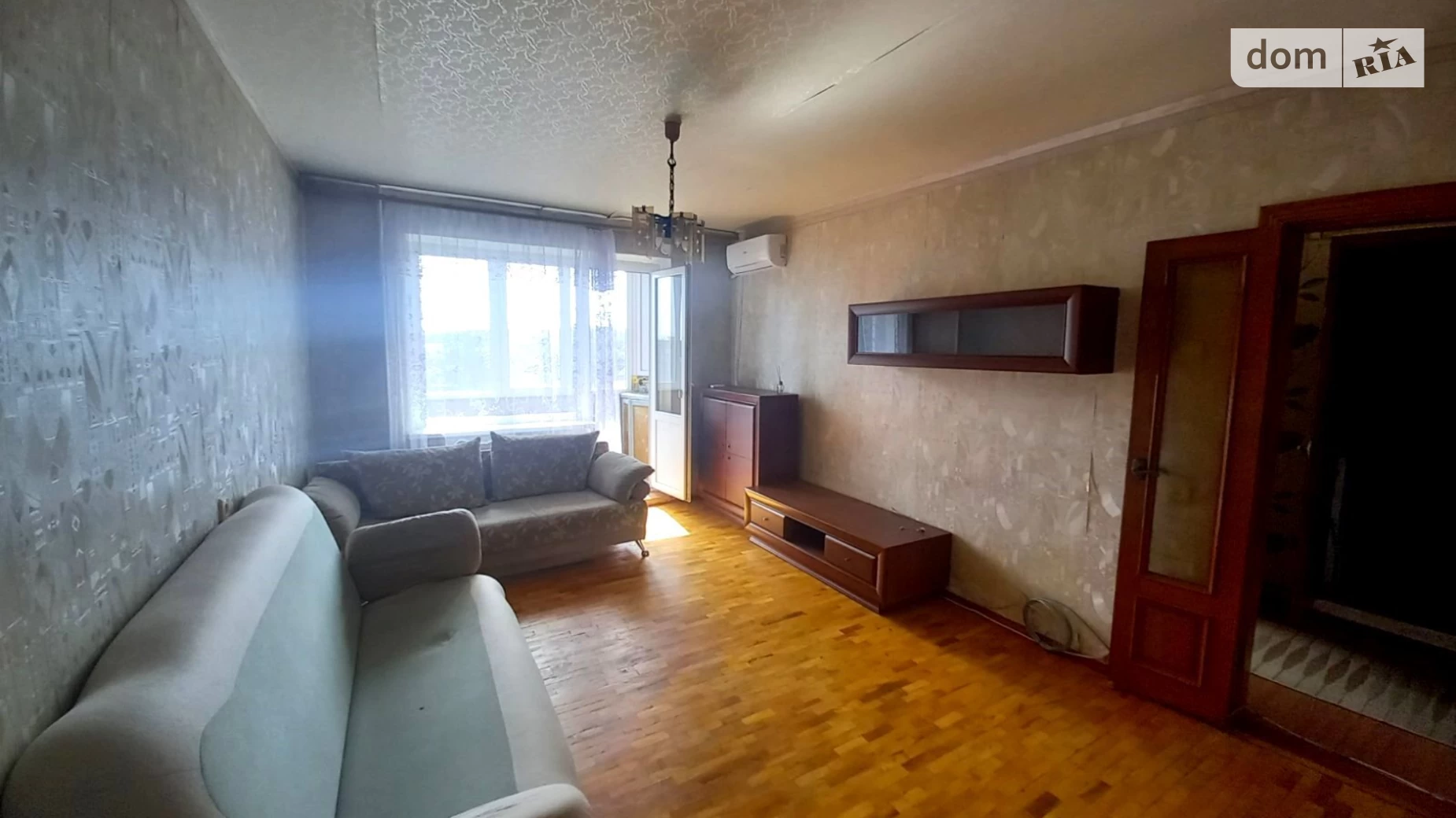 Продается 1-комнатная квартира 39 кв. м в Днепре, бул. Славы