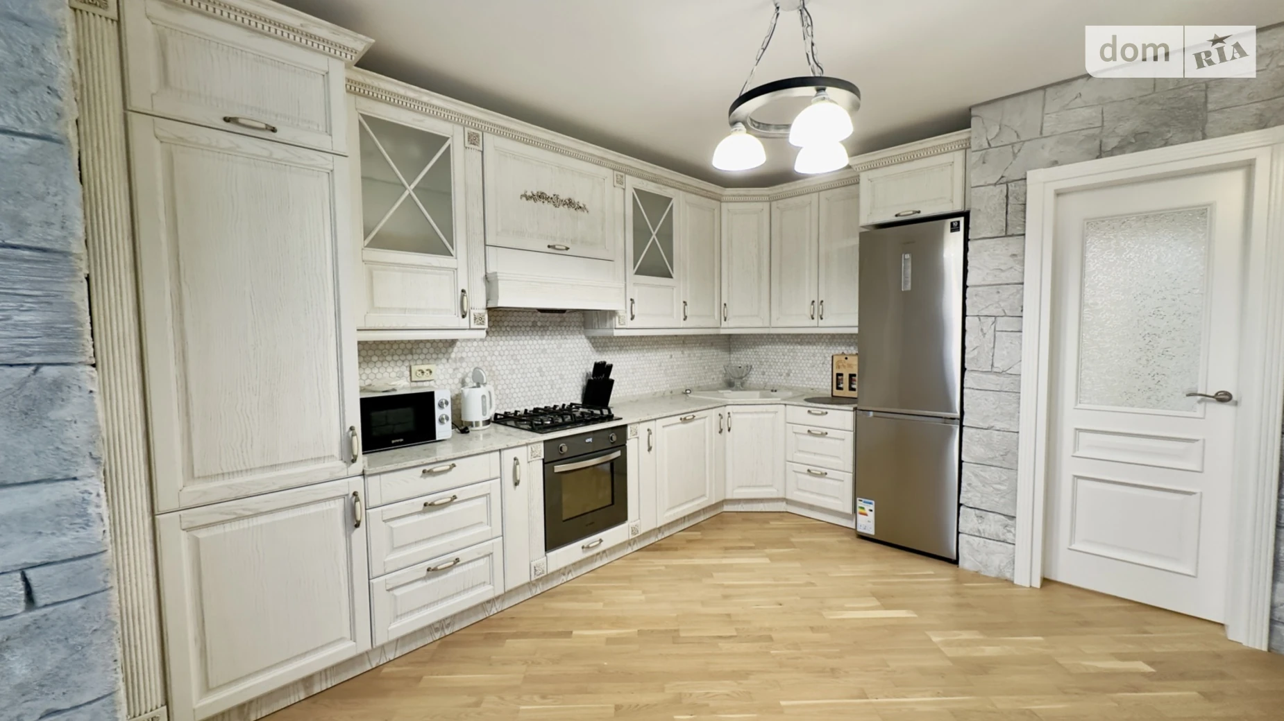 Продается 3-комнатная квартира 91.3 кв. м в Ровно, ул. Черновола Вячеслава, 91С - фото 5