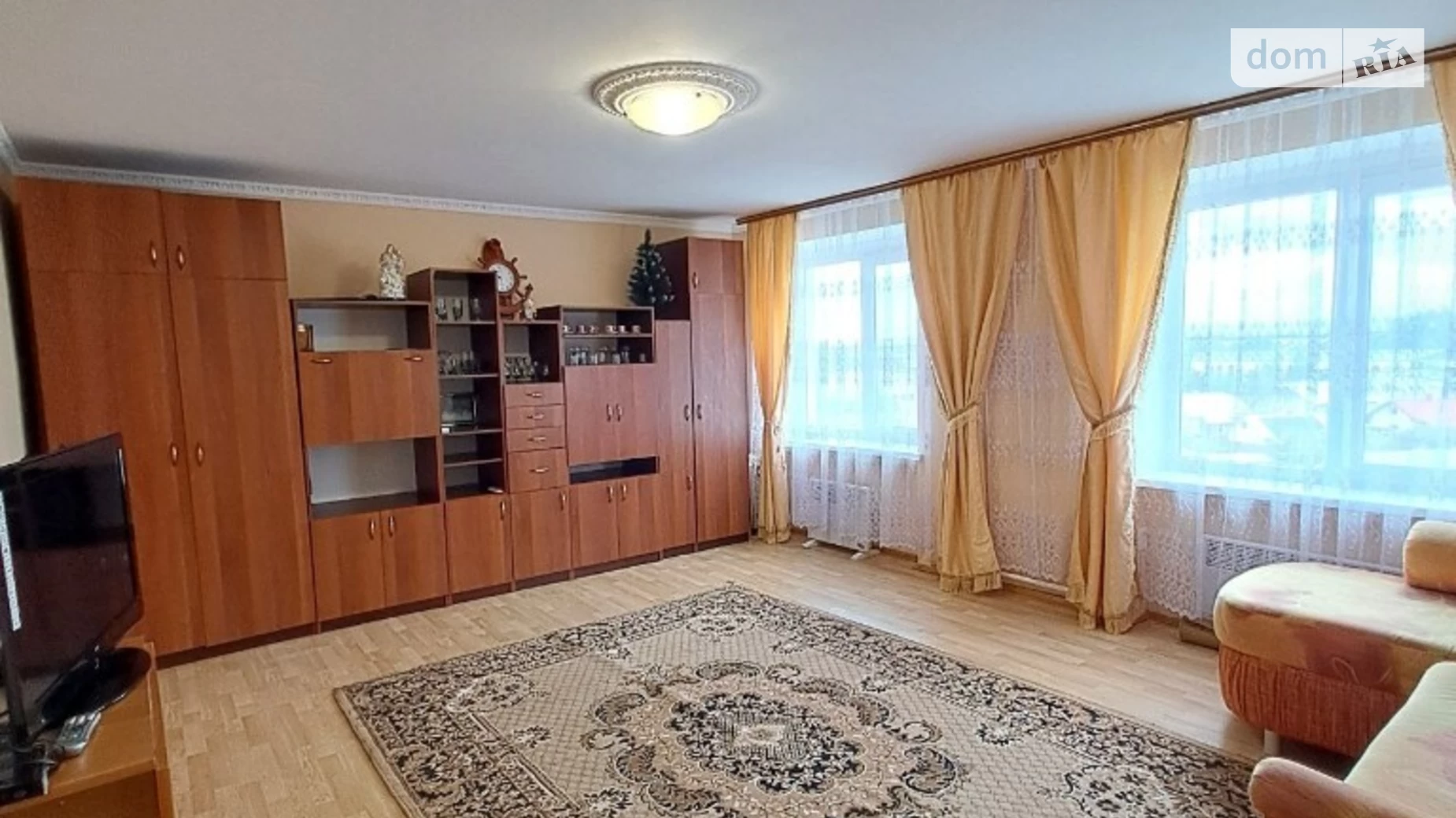 Продається 2-кімнатна квартира 56 кв. м у Тисмениці, вул. Липова