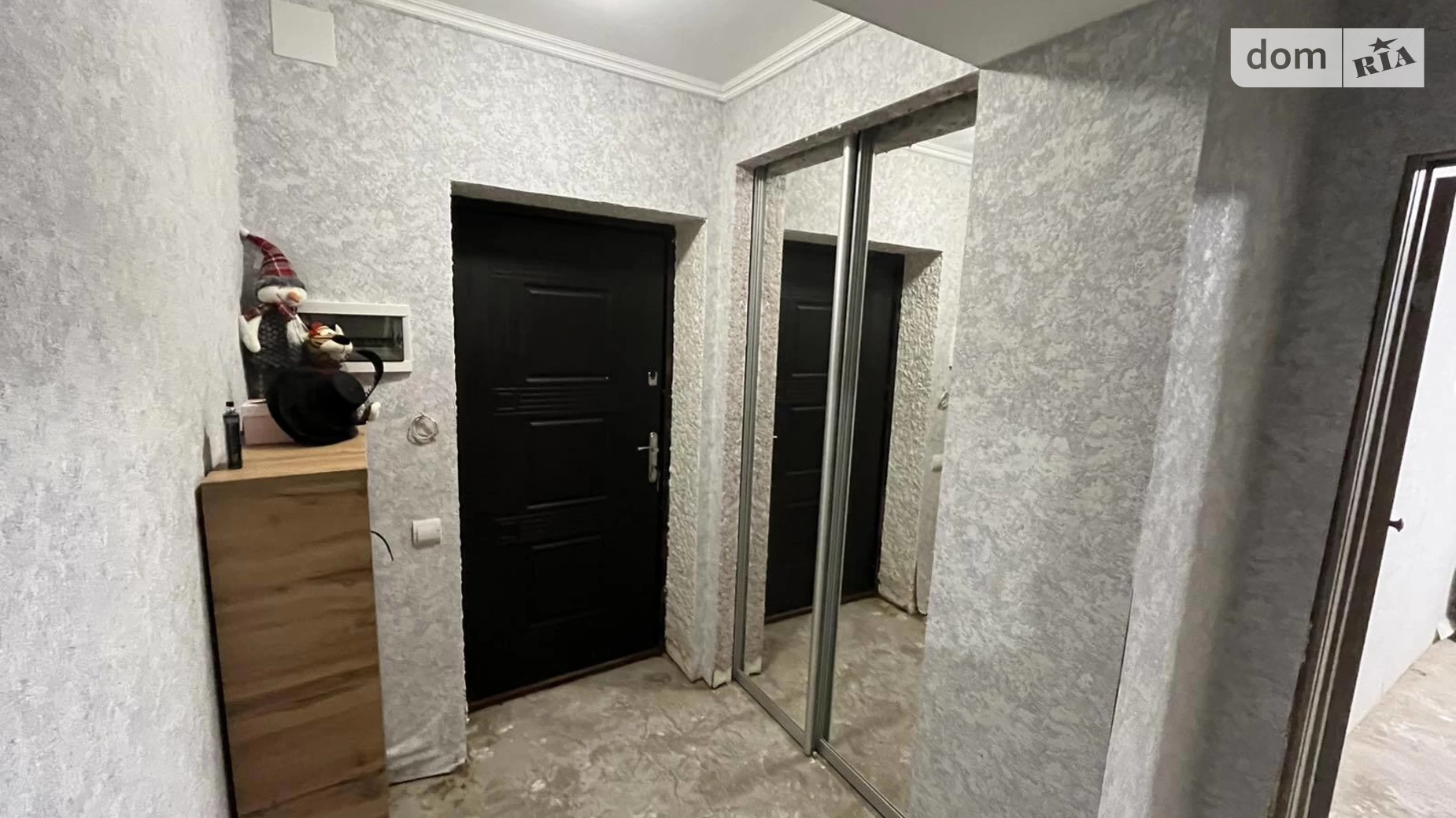 Продается 1-комнатная квартира 40 кв. м в Ирпене, ул. Григория Сковороды