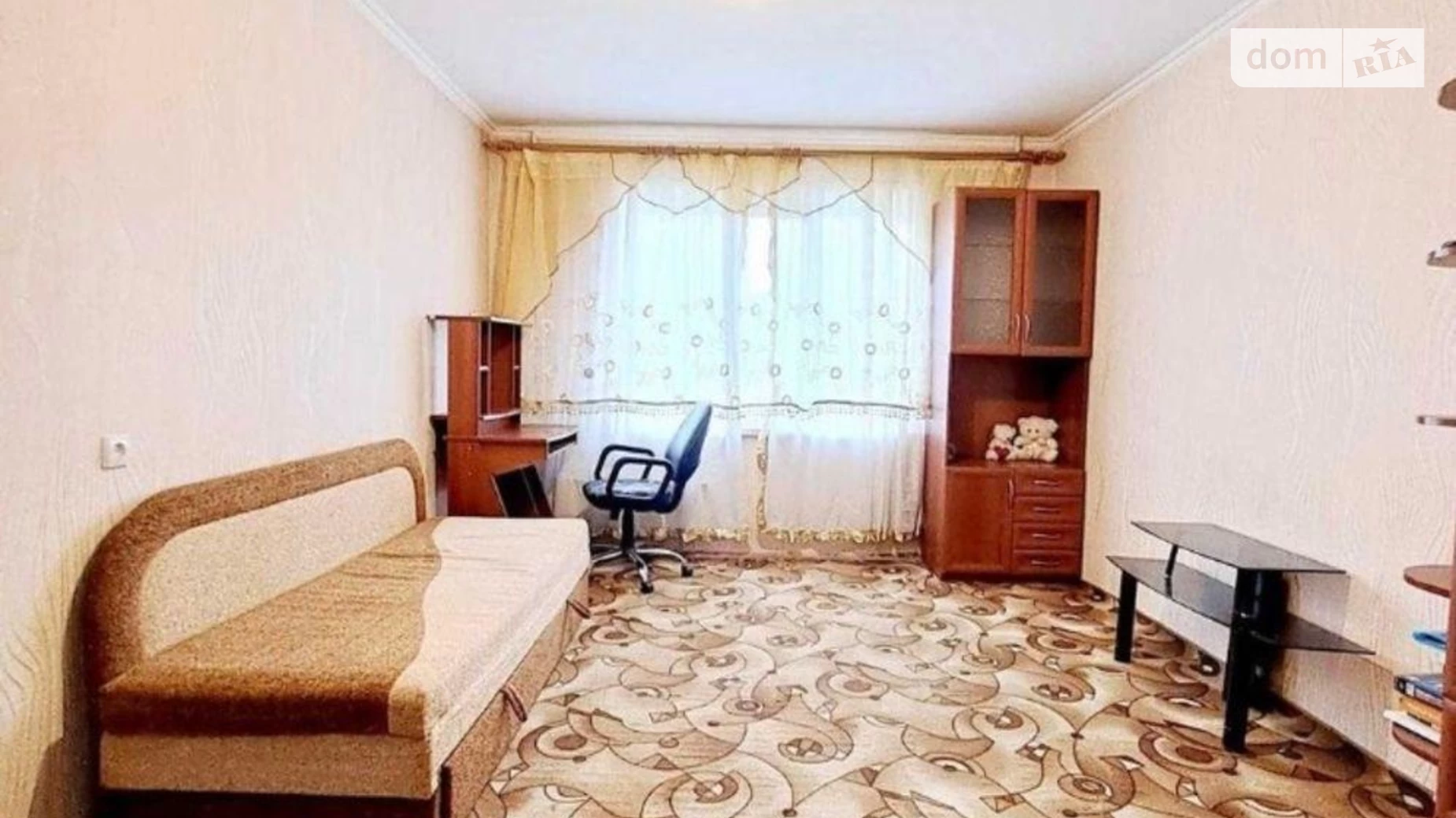 Продается 2-комнатная квартира 56 кв. м в Киеве, ул. Александра Кошица, 9