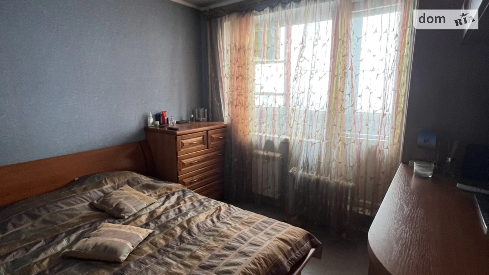Продается 3-комнатная квартира 70 кв. м в Харькове, просп. Александровский, 116